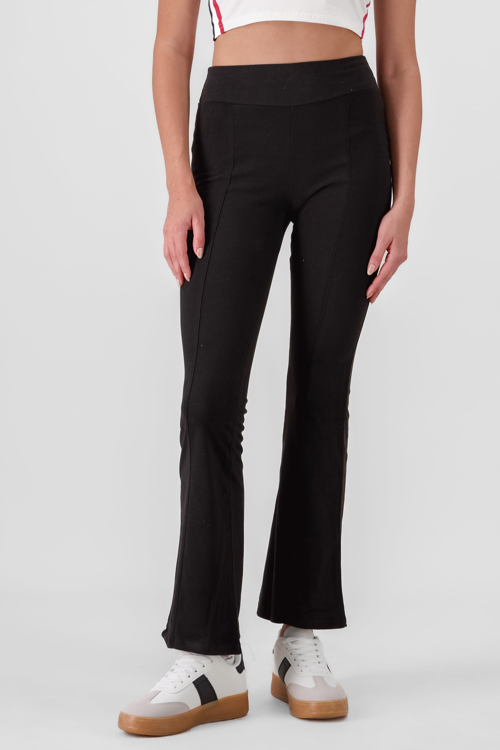 Pantalon flare textura liso NEGRO