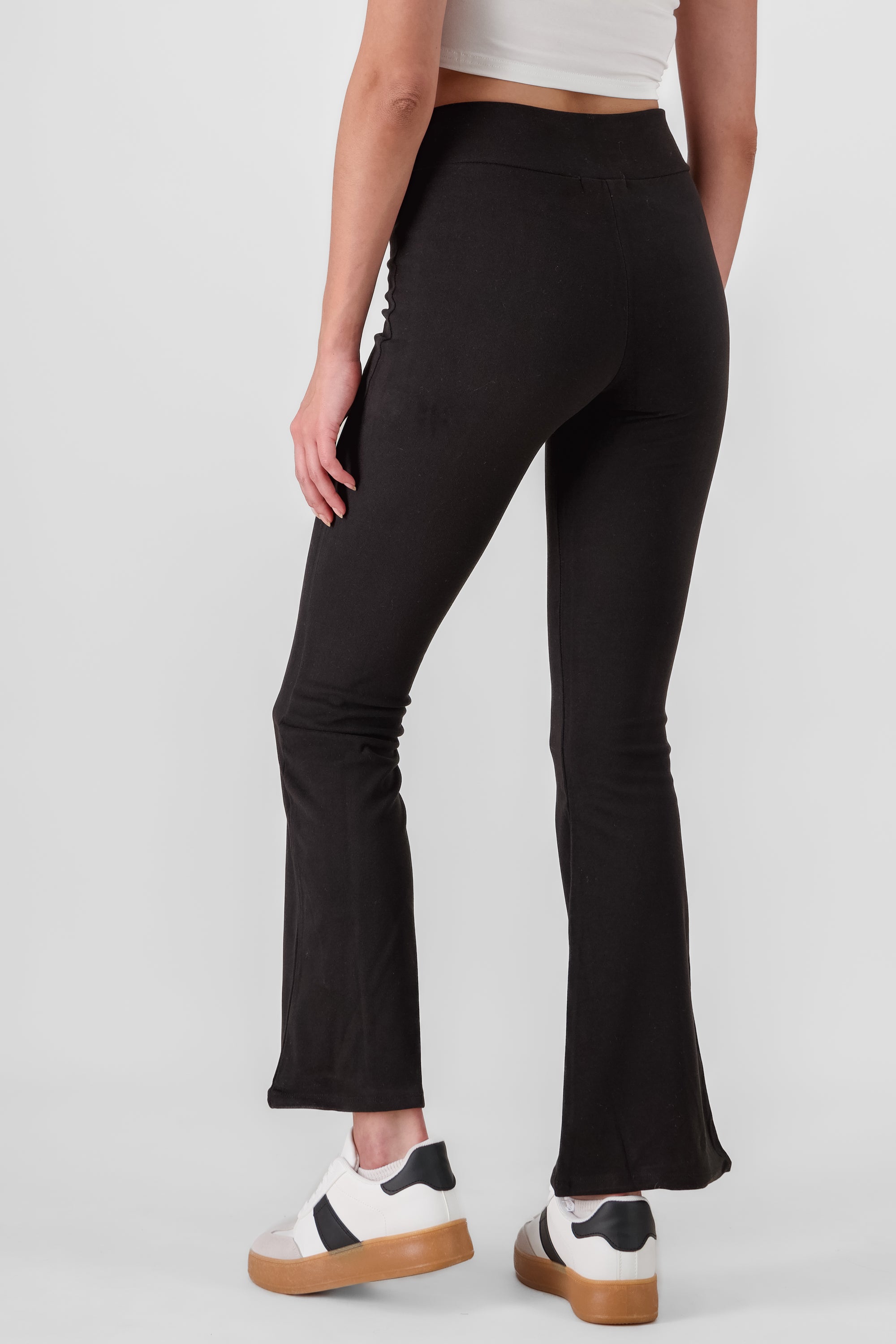 Pantalon flare textura liso NEGRO