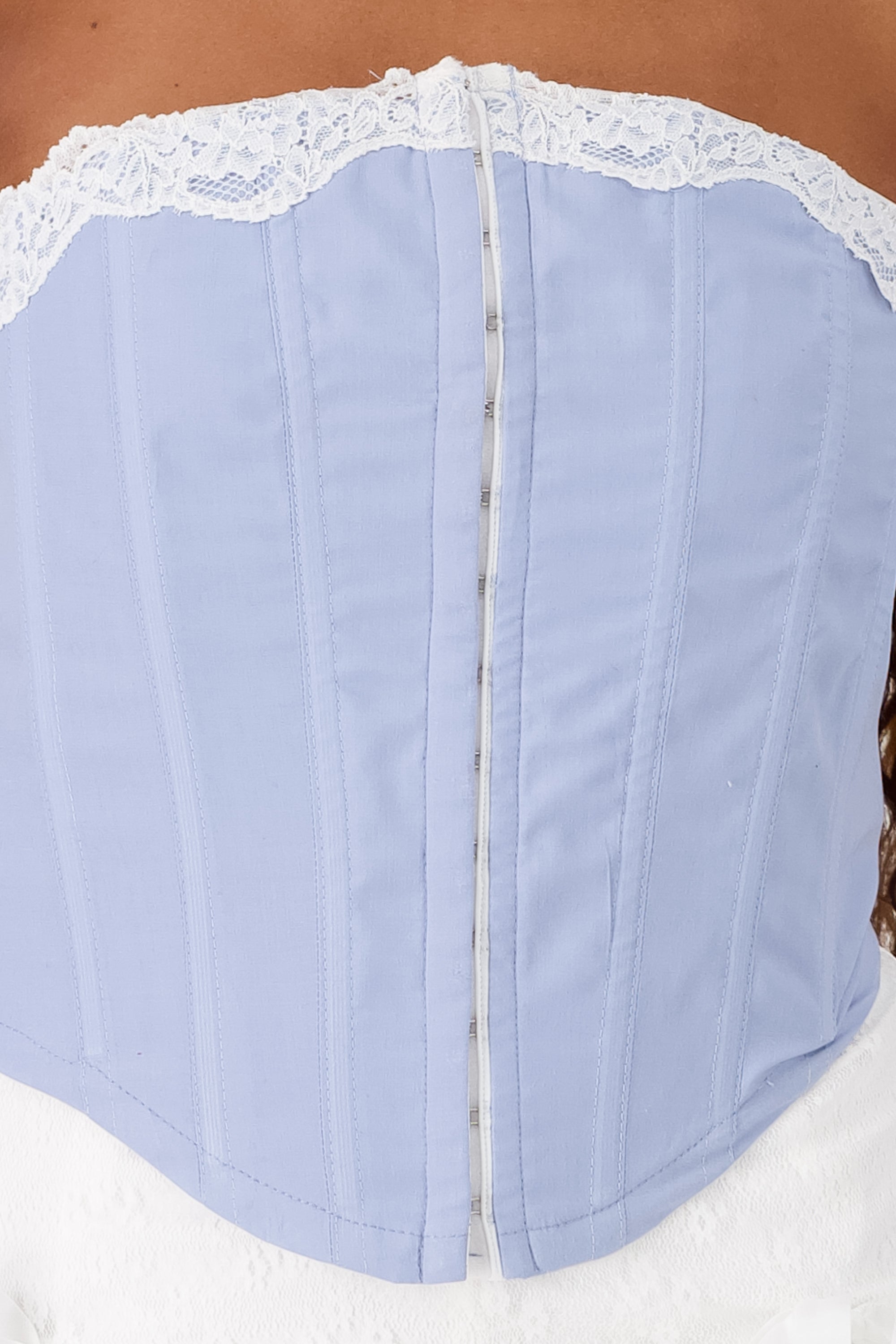 Corset strapless liso detalle encaje AZUL PASTEL