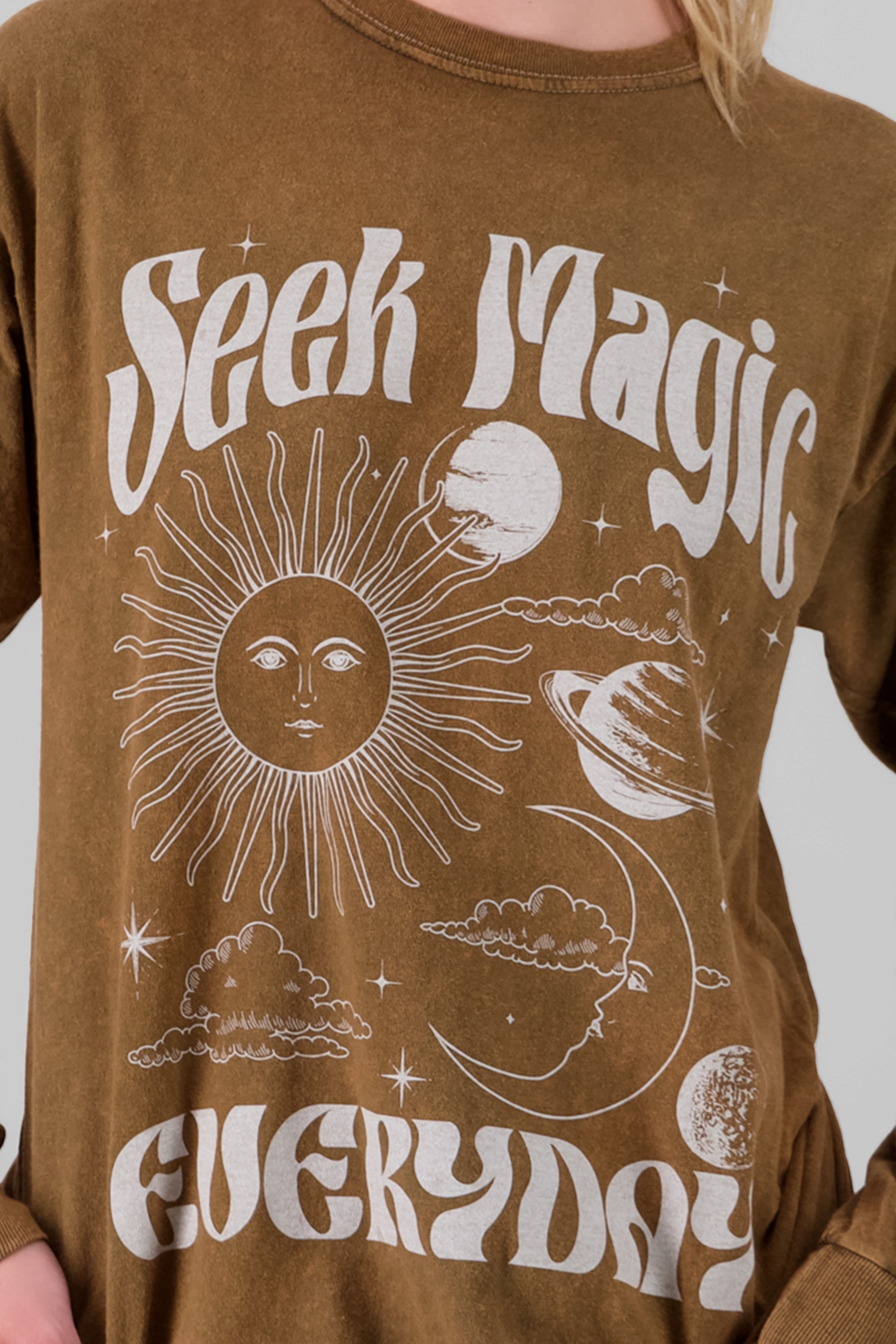 Playera manga larga estampado magic CAFE