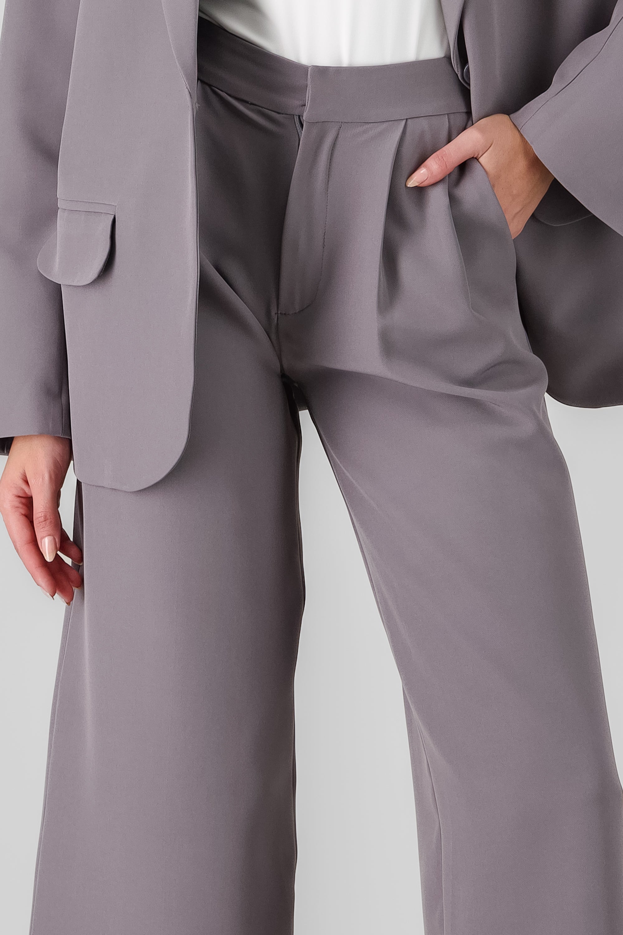 Pantalon recto sastre con pinzas Hypster GRIS