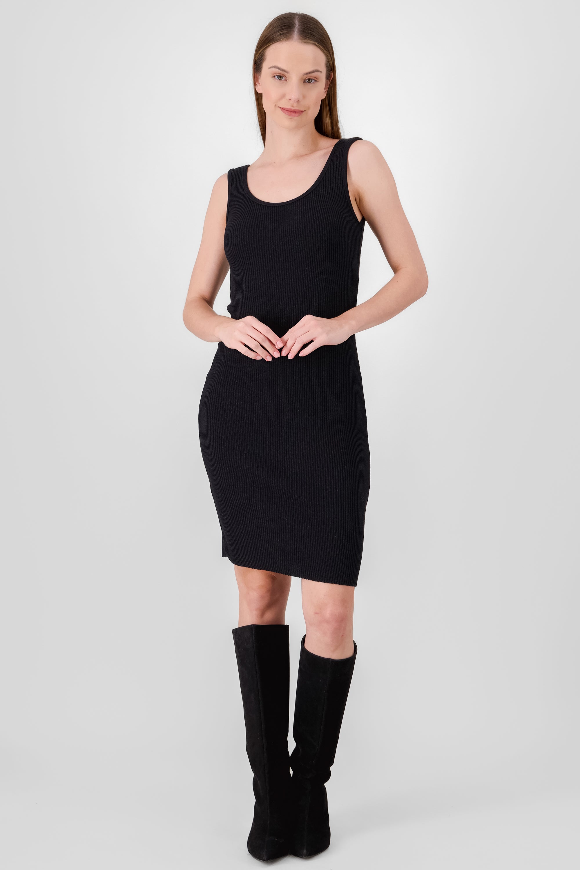 Vestido midi tejido rob escote u Hypsters NEGRO