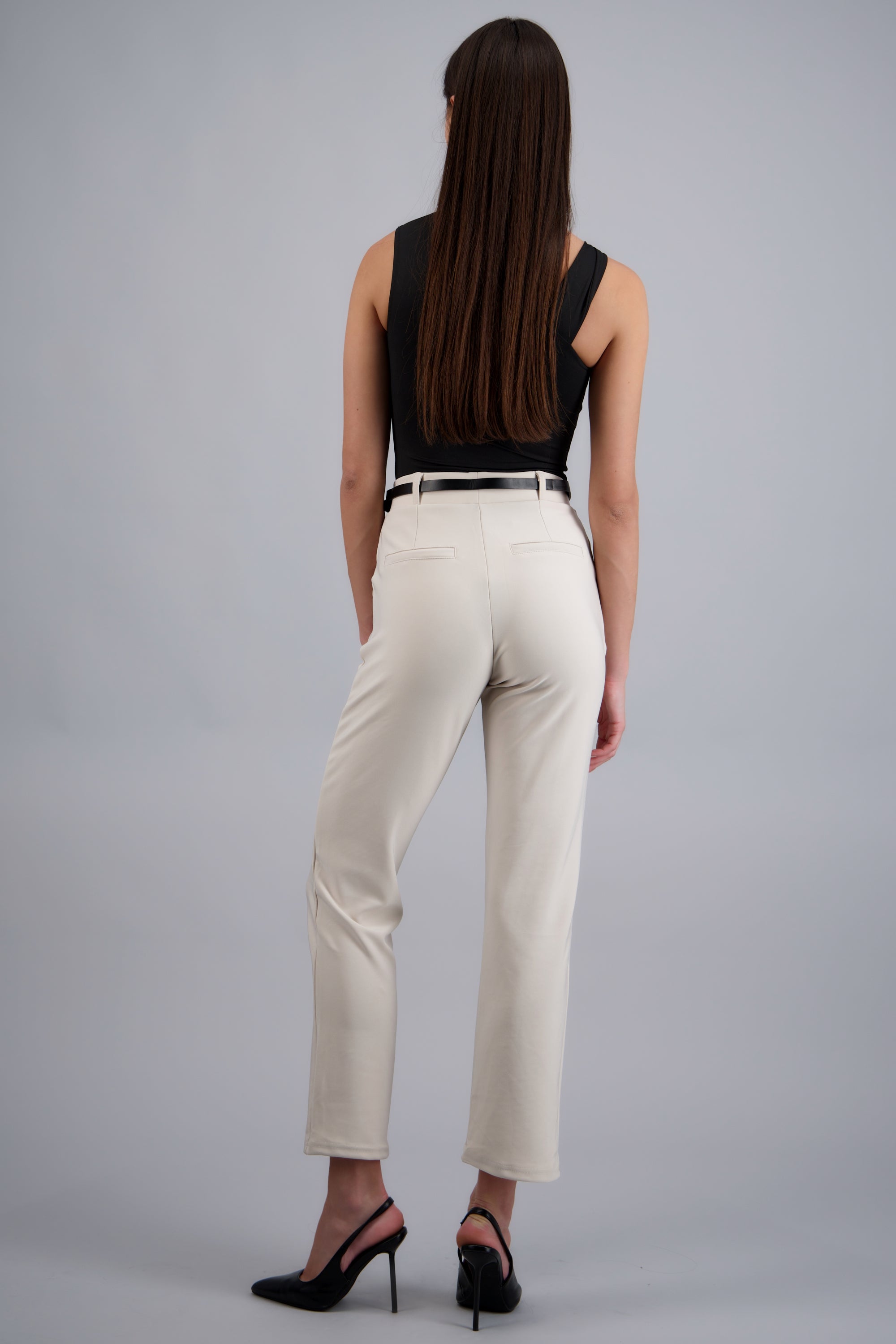 Pantalón Recto Liso Cinturón HUESO