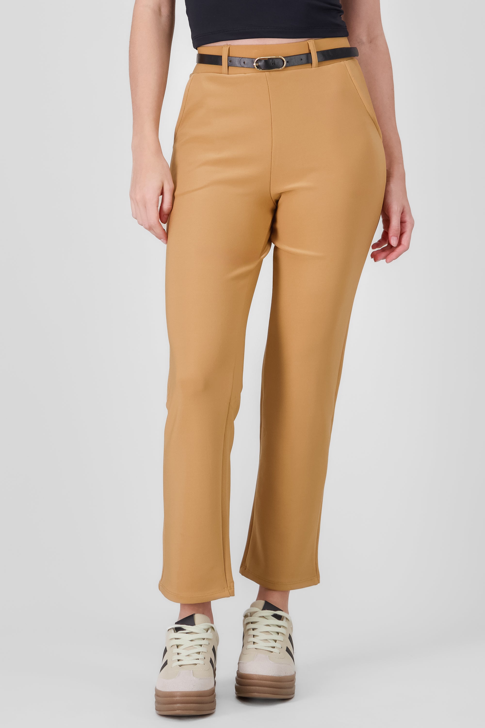 PANTALON RECTO LISO CINTURON KHAKI