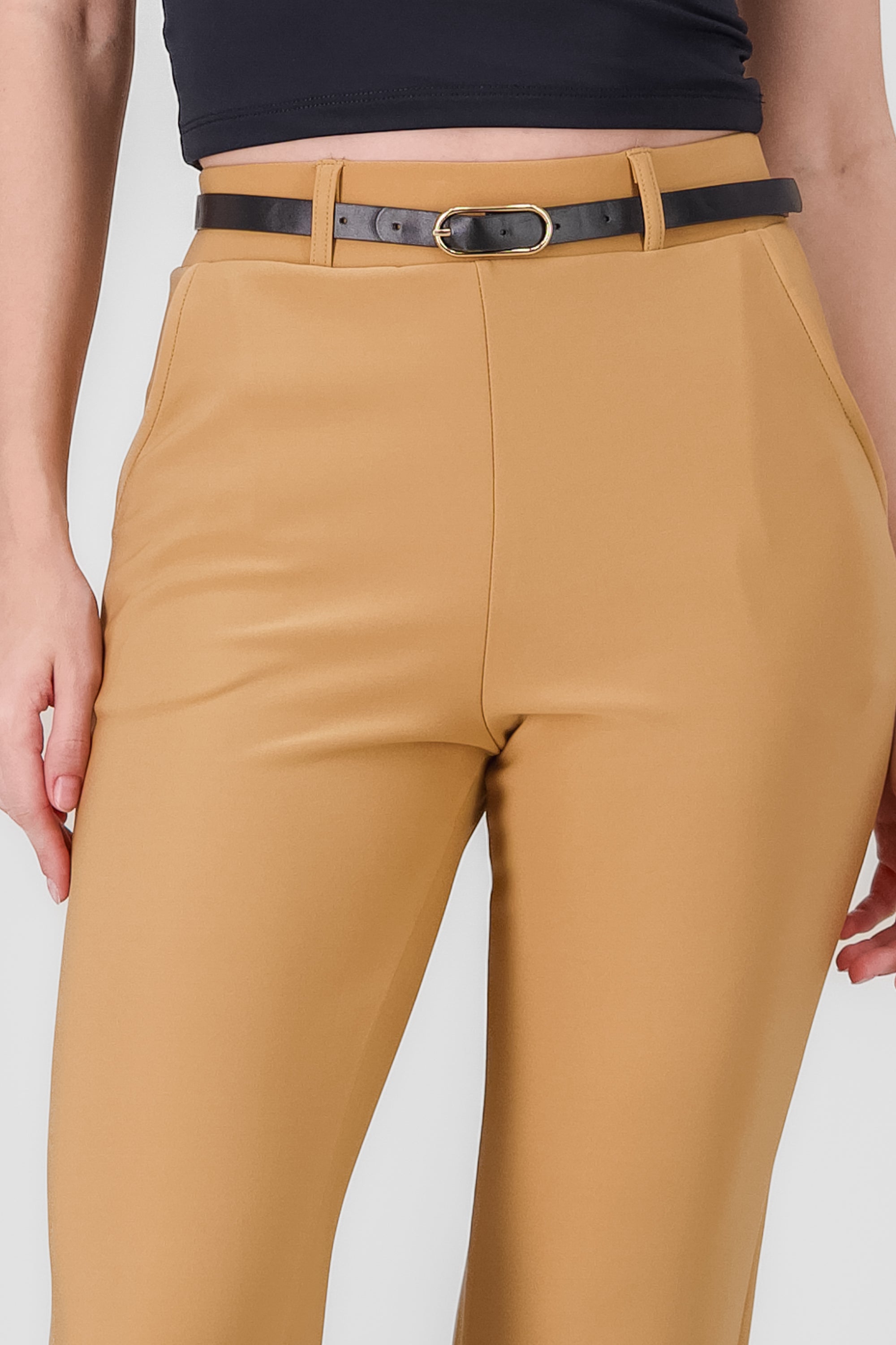 PANTALON RECTO LISO CINTURON KHAKI