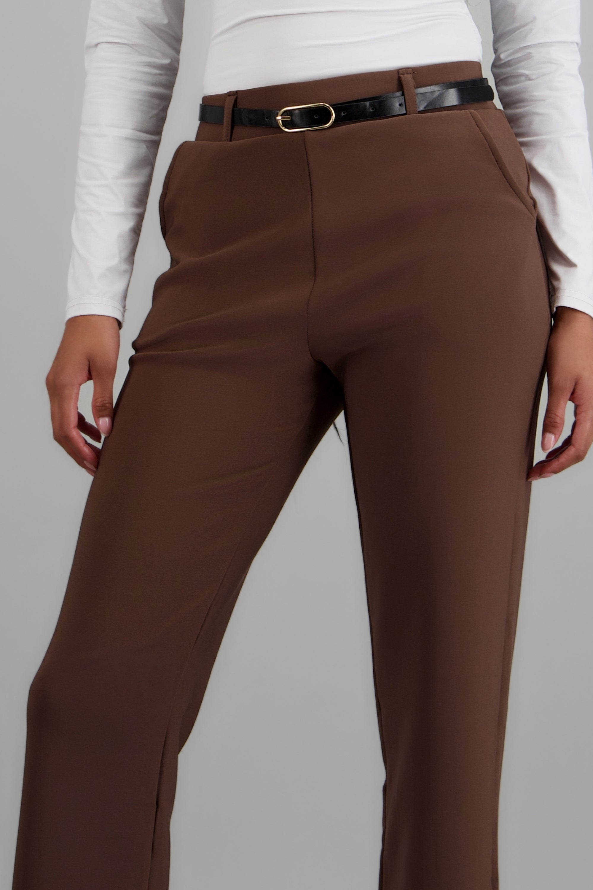 Pantalón Recto Liso Cinturón CAFE OBSCURO