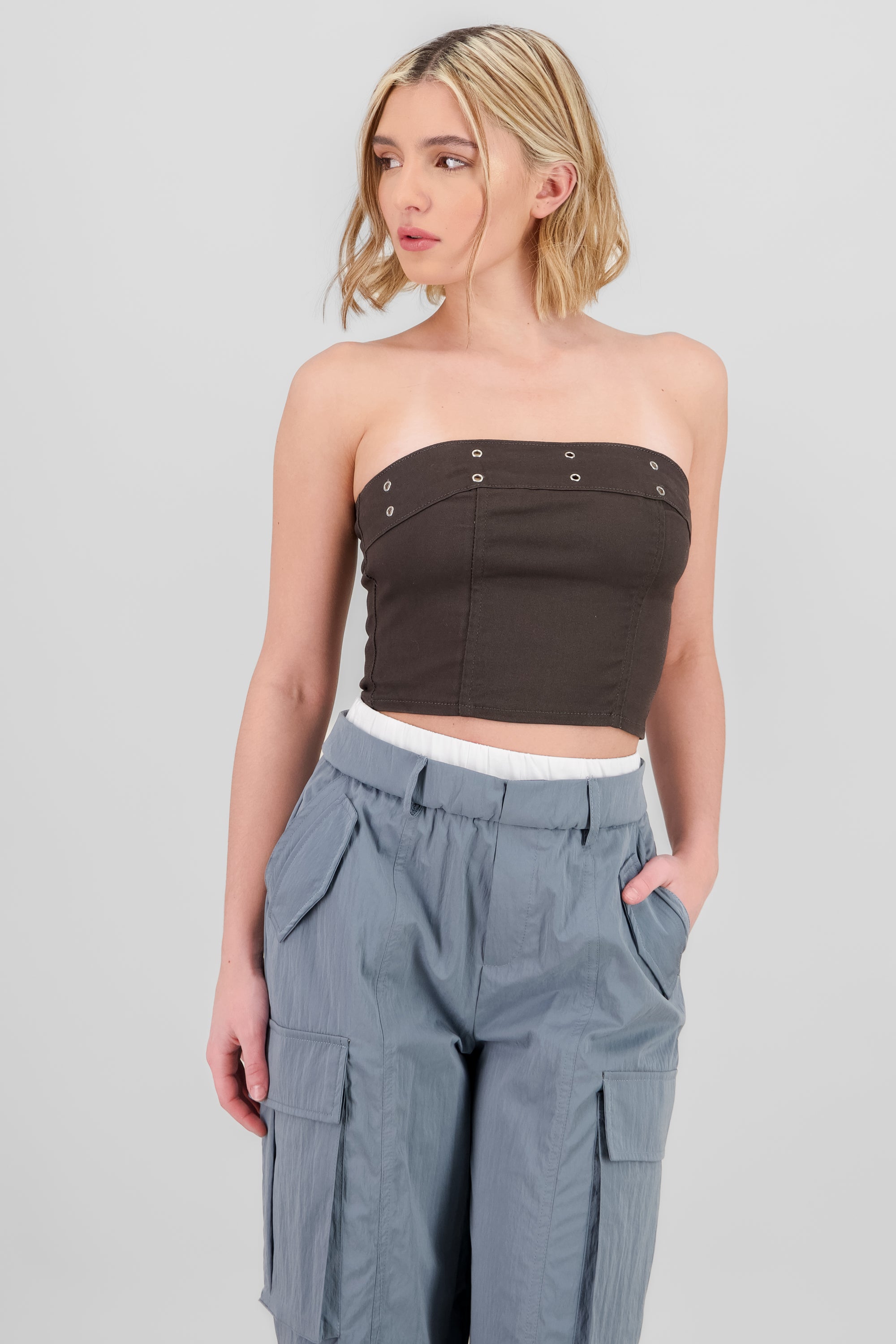 Top bandeau detalle eyelet GRIS