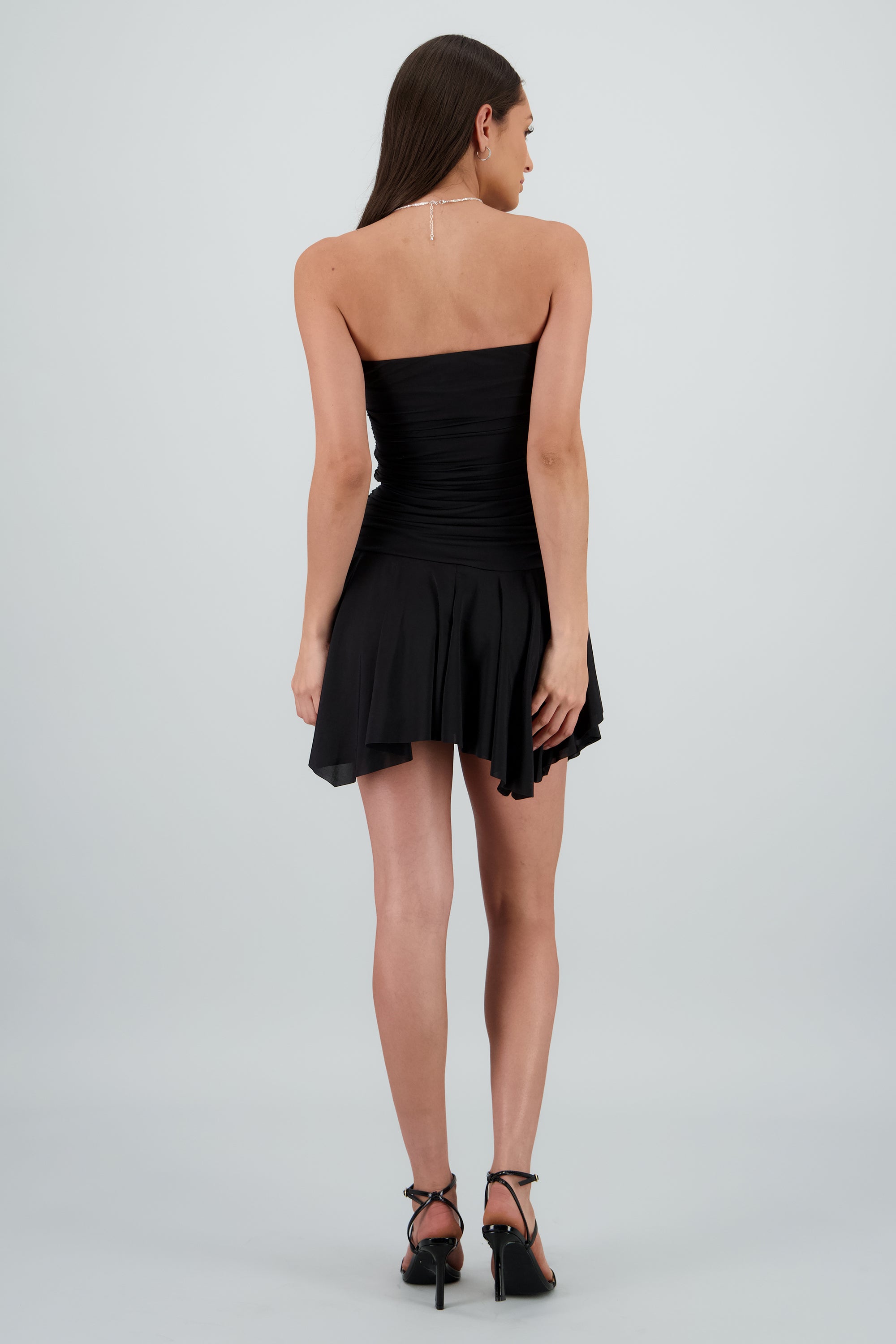 Vestido fruncido asimetrico