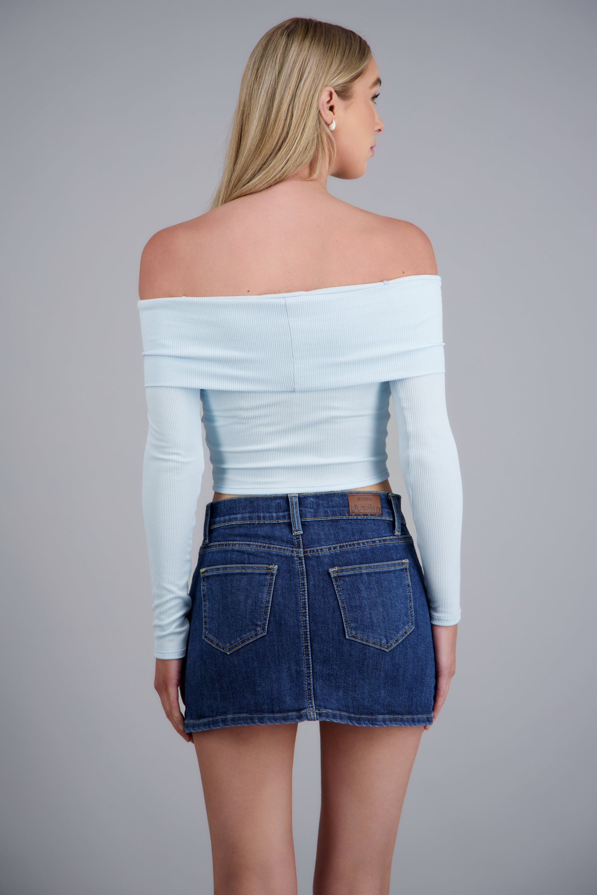 PASTEL BLUE