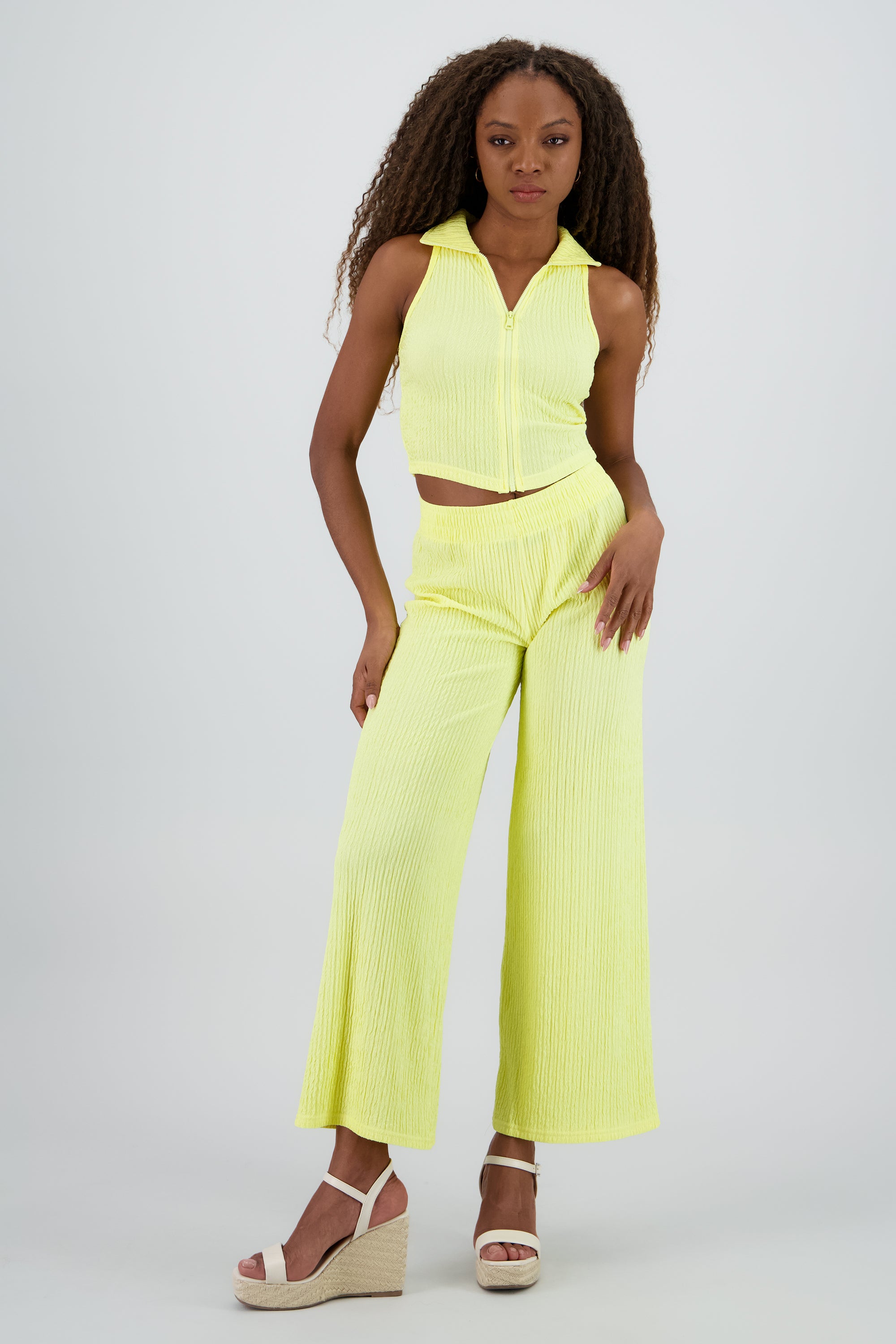 Pantalon textura resorte AMARILLO PASTEL