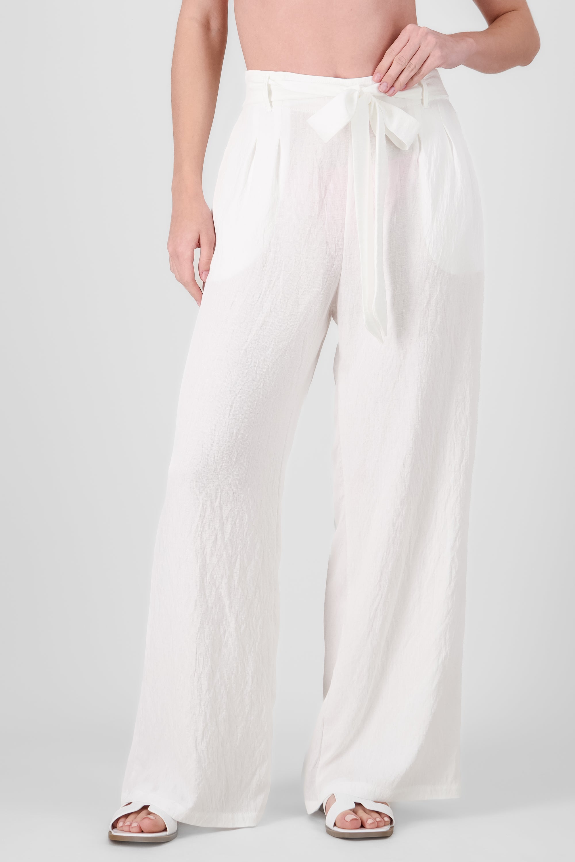 Pantalon recto cinturon textura BLANCO