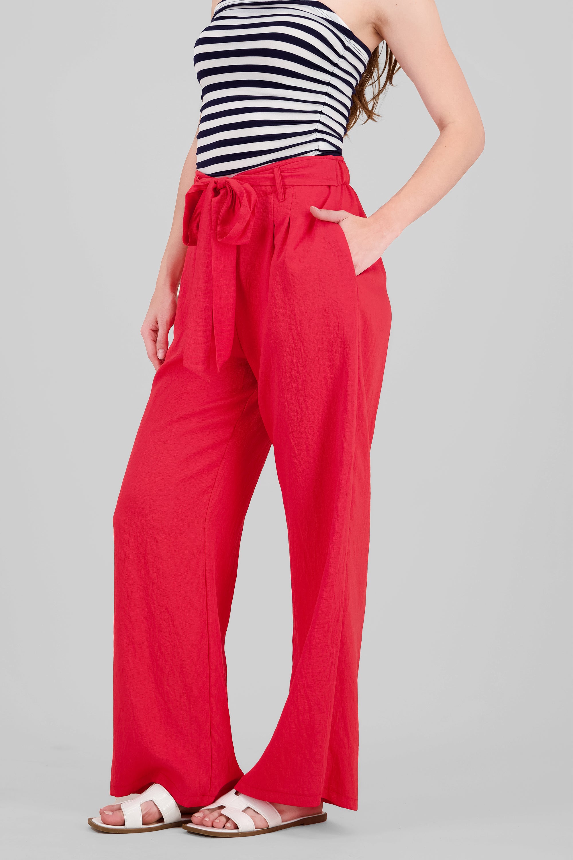 Pantalon recto cinturon textura ROJO