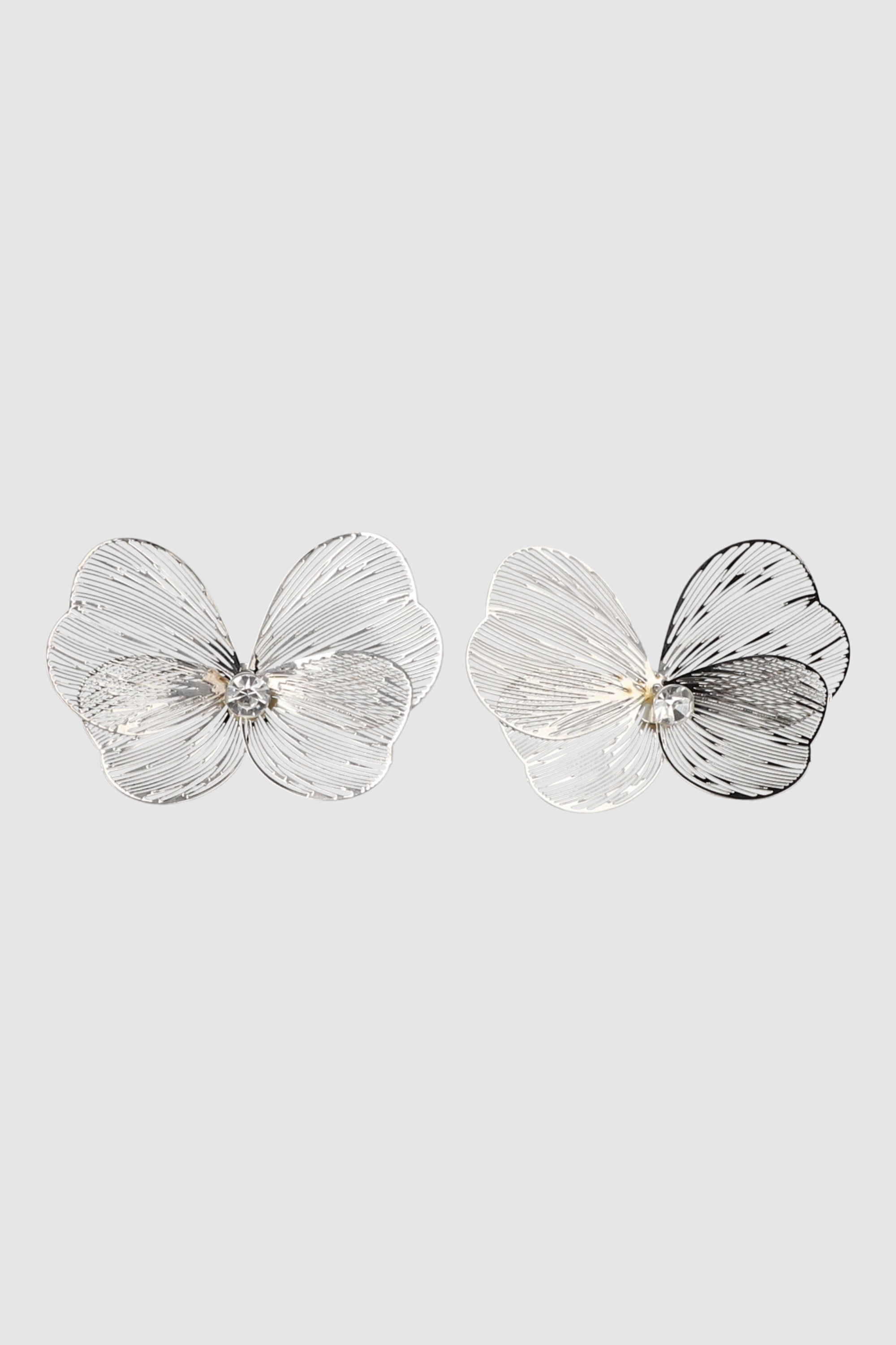 ARETES FLOR CALADA PLATA