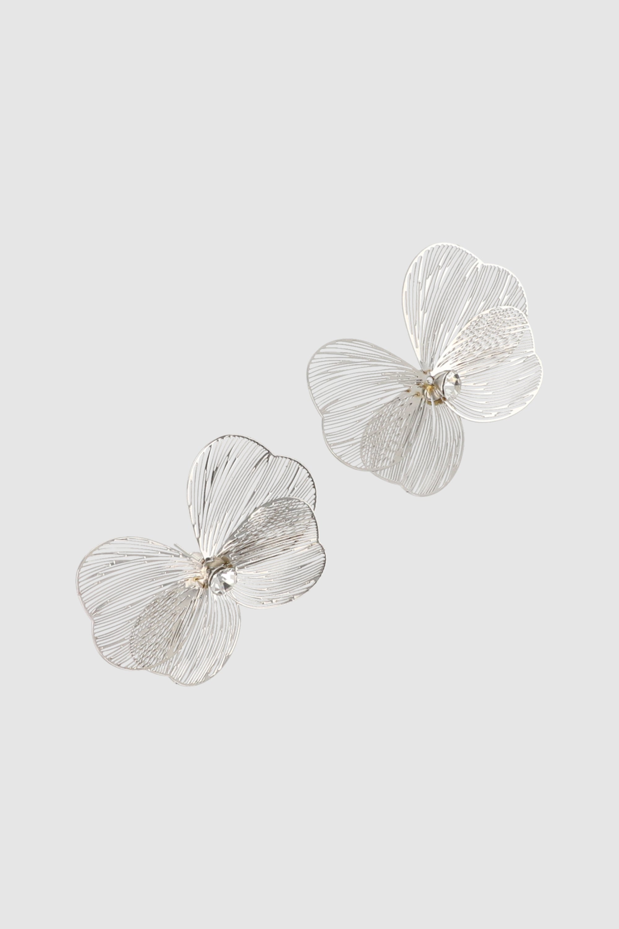 ARETES FLOR CALADA PLATA