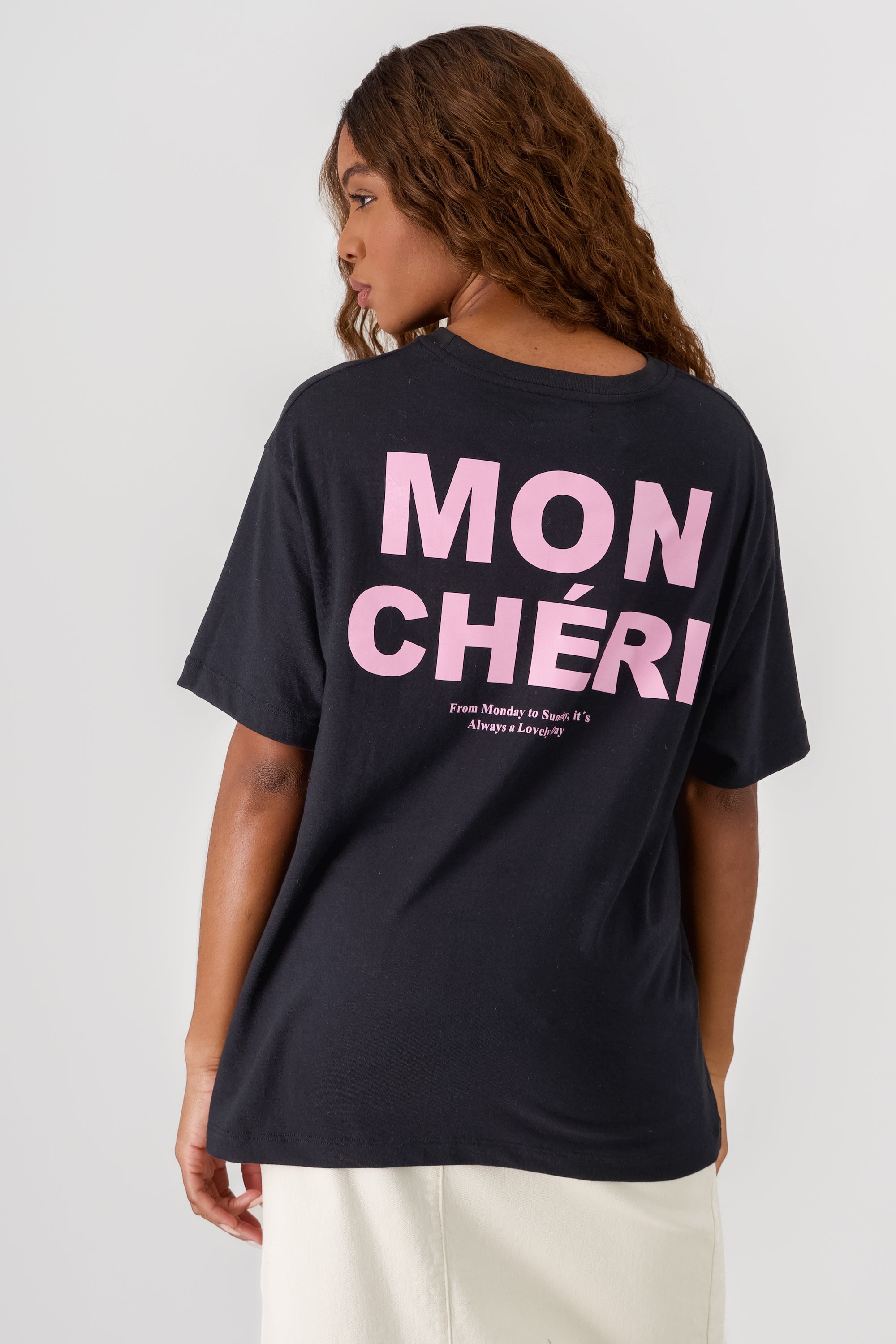 Playera oversize estampada cerezas mon cheri hypst NEGRO COMBO