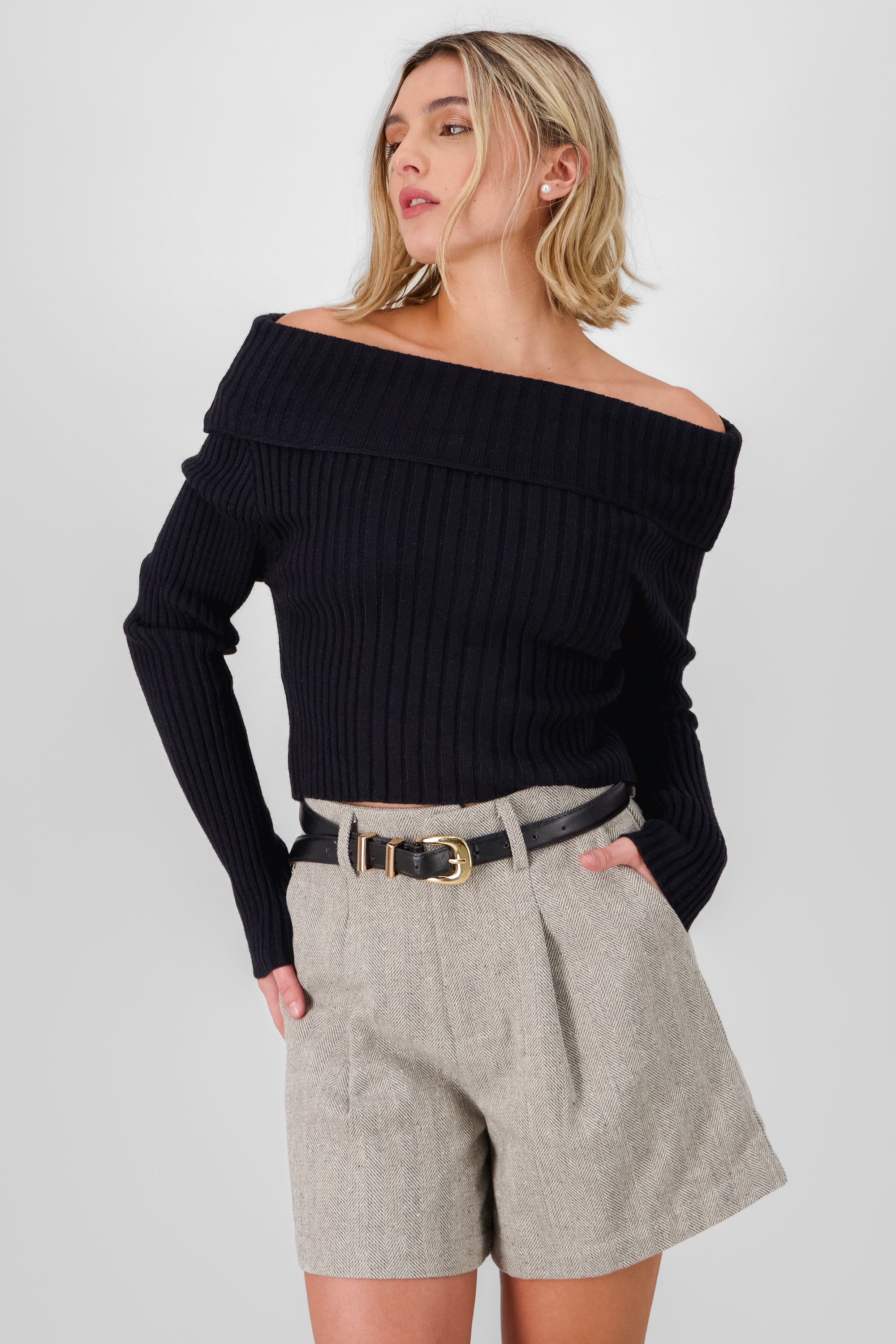 Sueter tejido off shoulder NEGRO