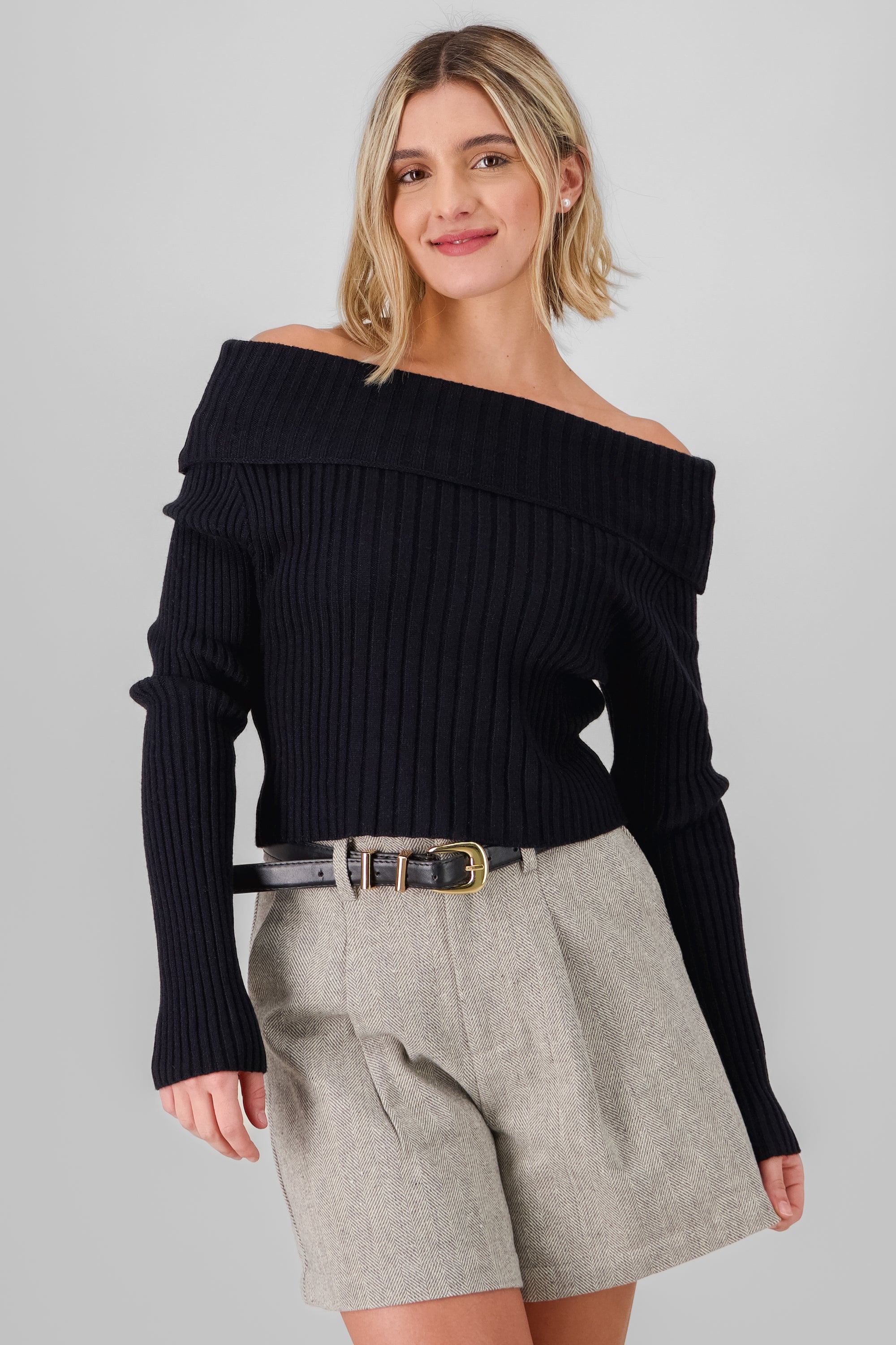 Sueter tejido off shoulder NEGRO