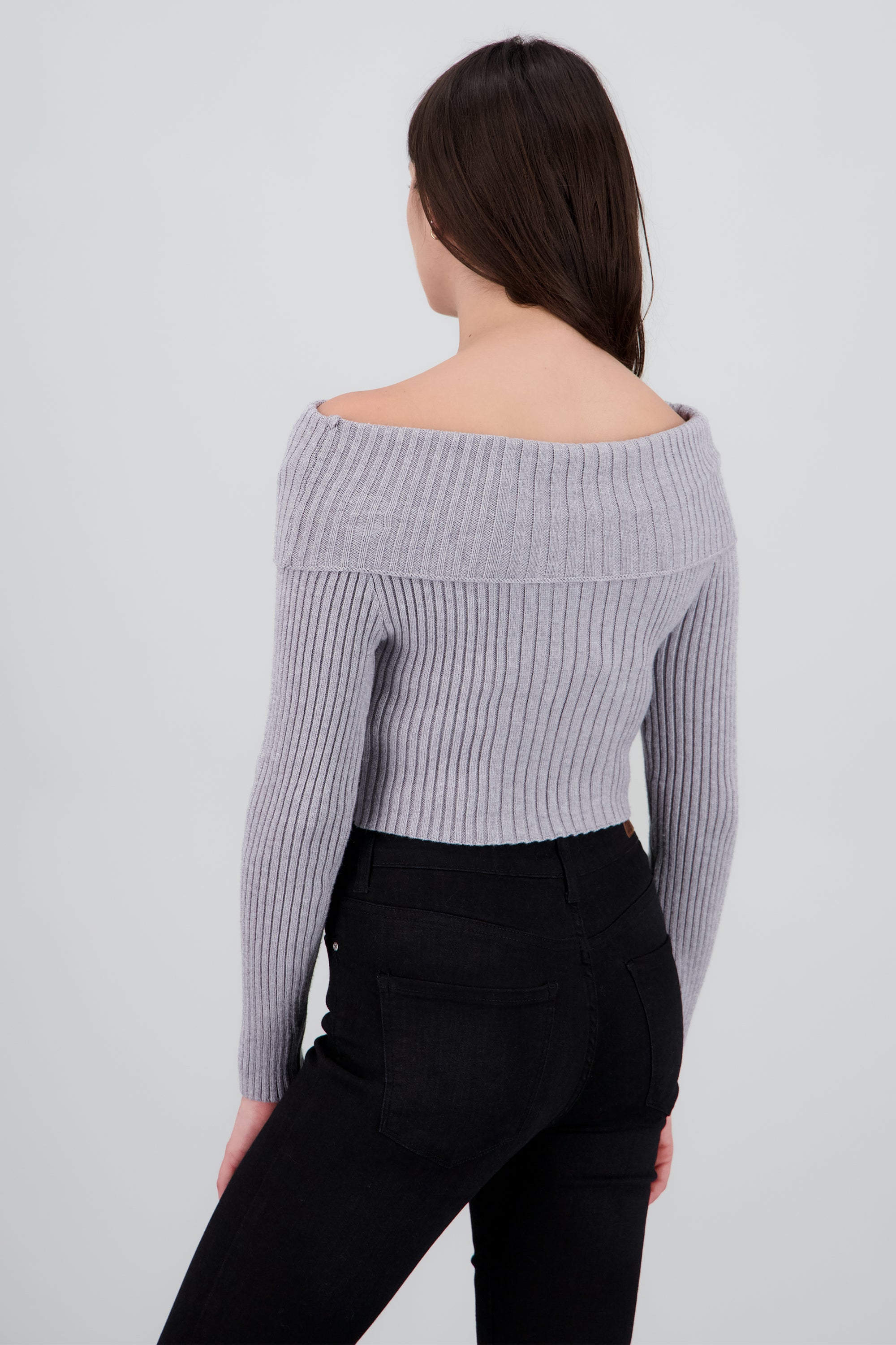 Sueter tejido off shoulder GRIS JASPE