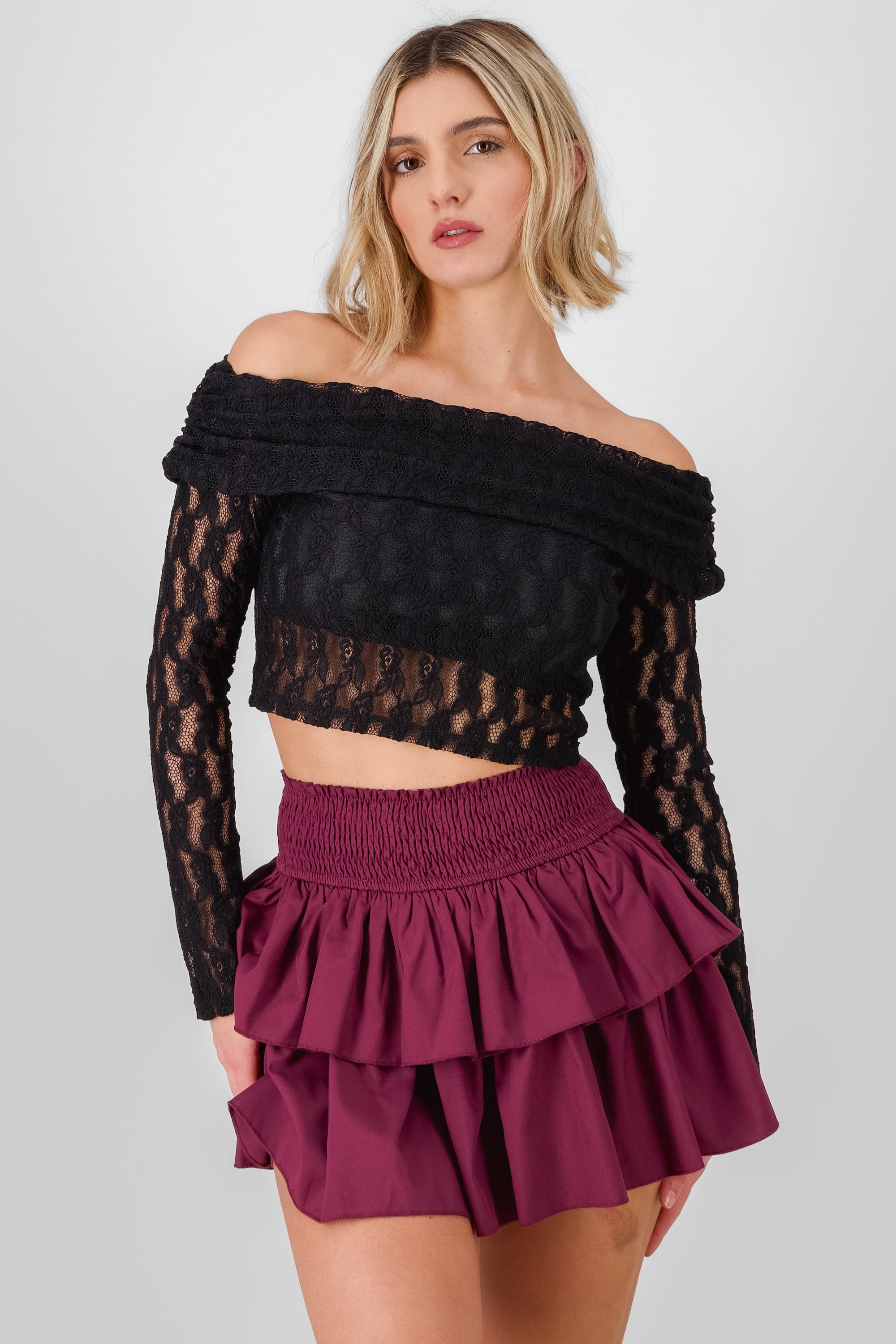 Blusa off shoulder encaje NEGRO