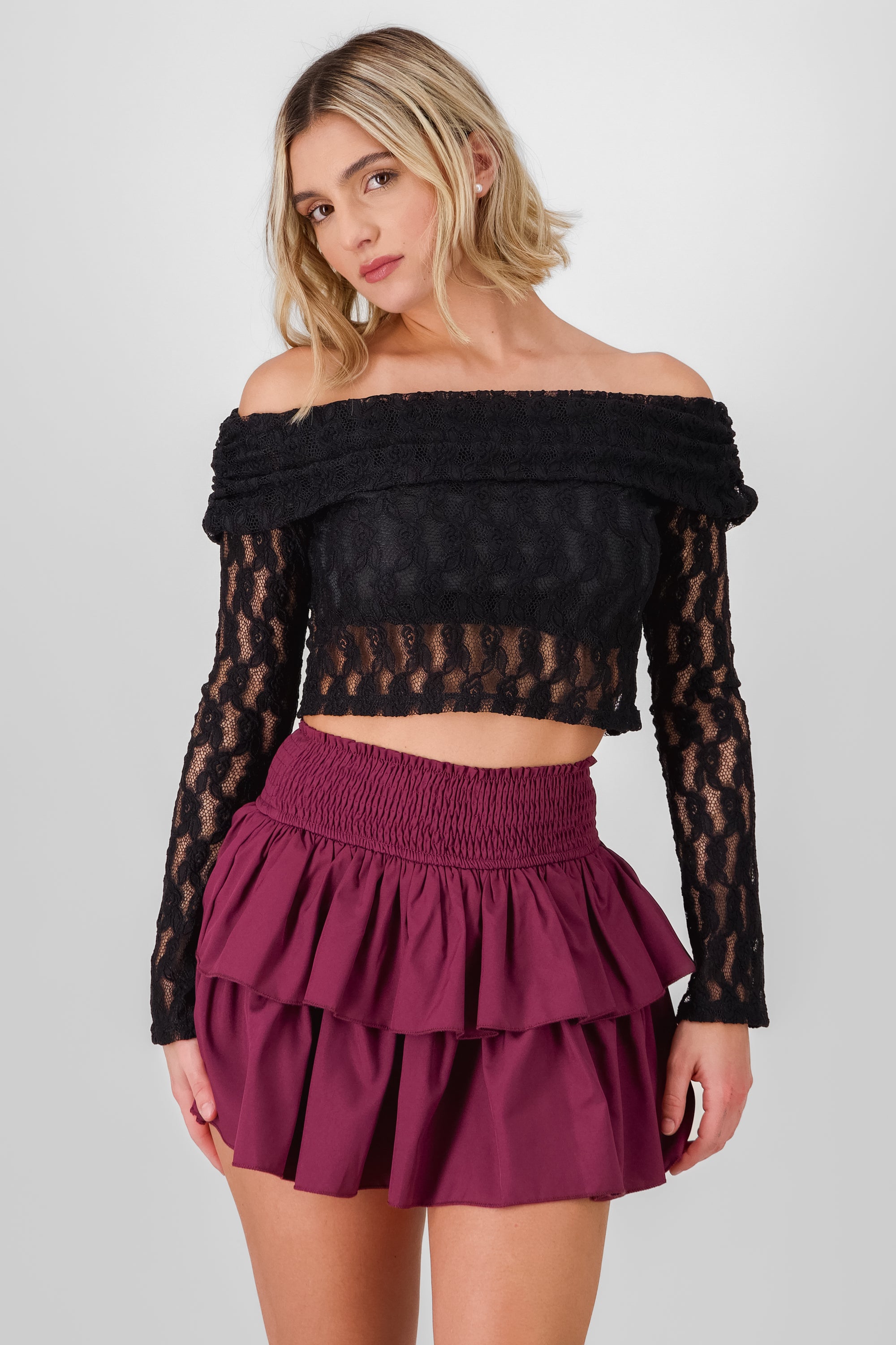 Blusa off shoulder encaje NEGRO