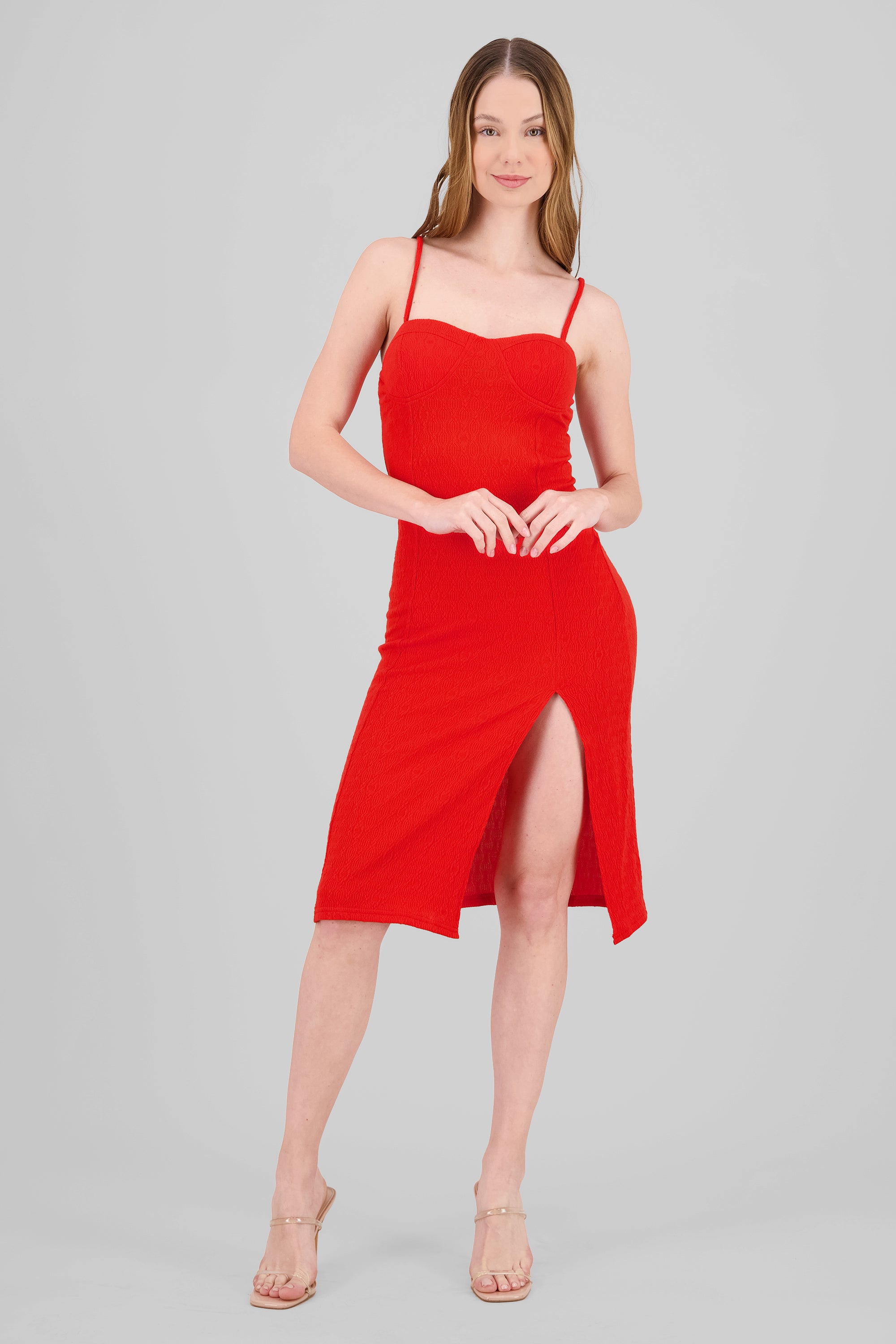 Vestido con copas textura ROJO