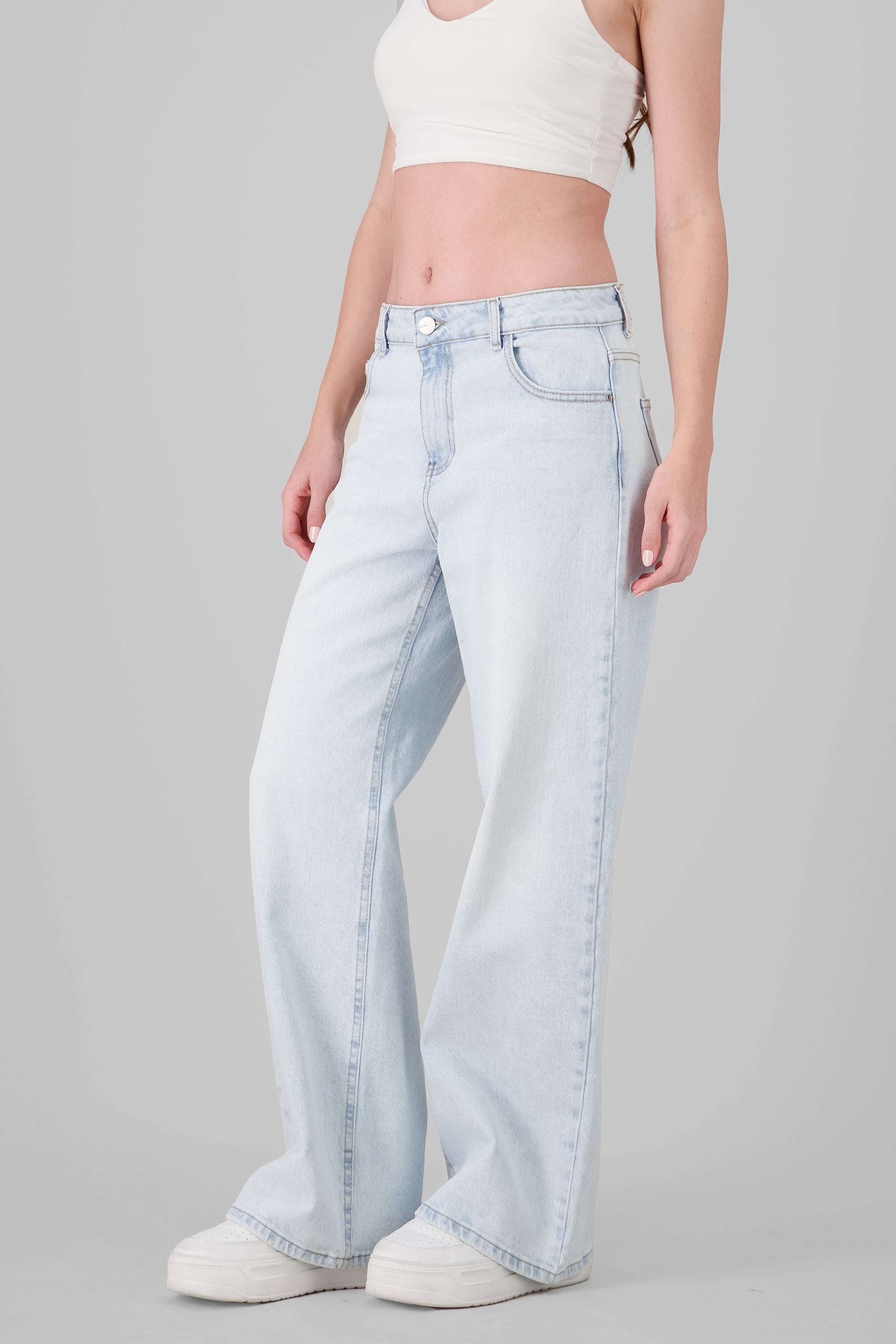 Jeans wide leg amplios SUPER BLEACHED