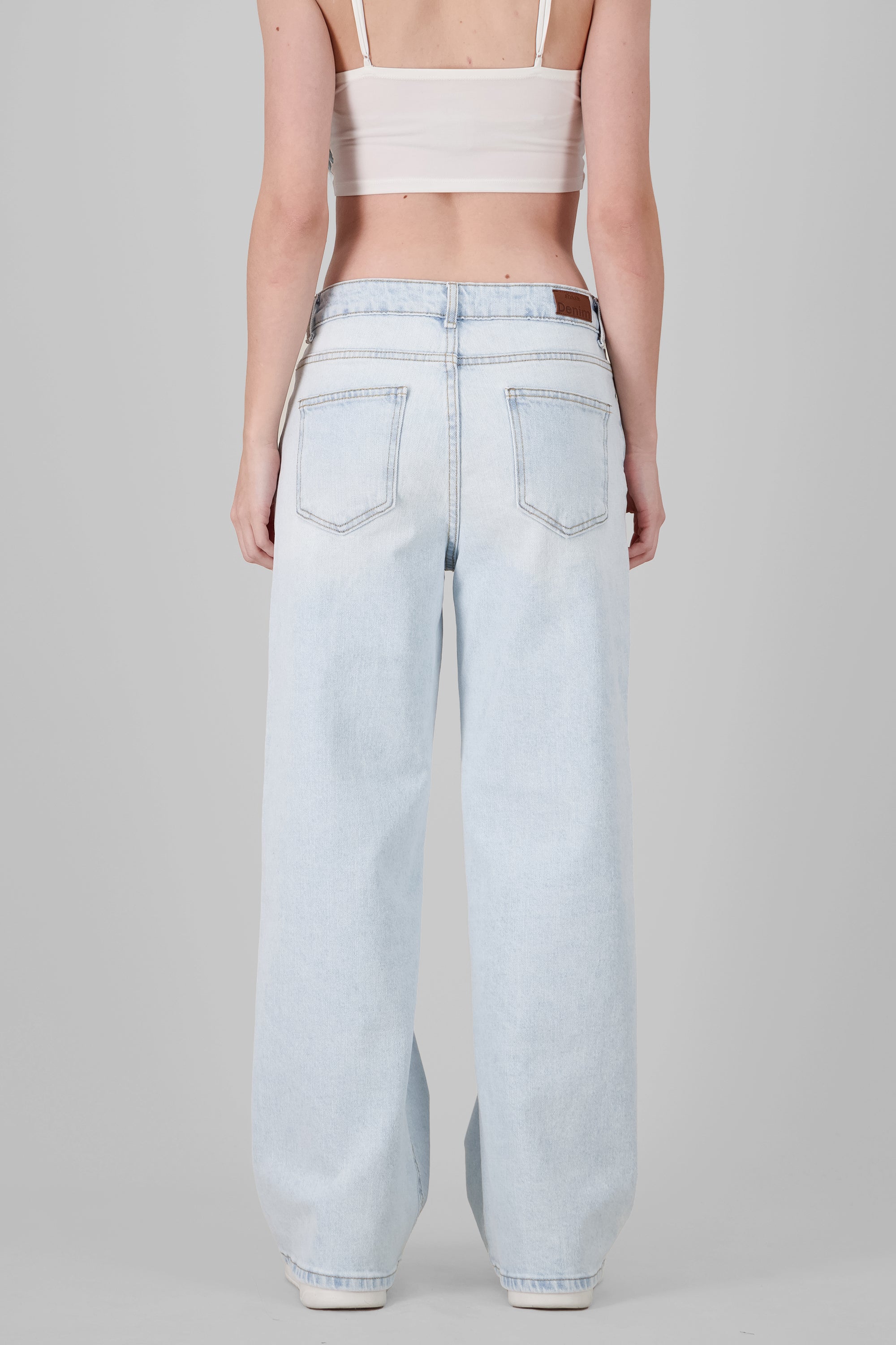 Jeans wide leg amplios SUPER BLEACHED