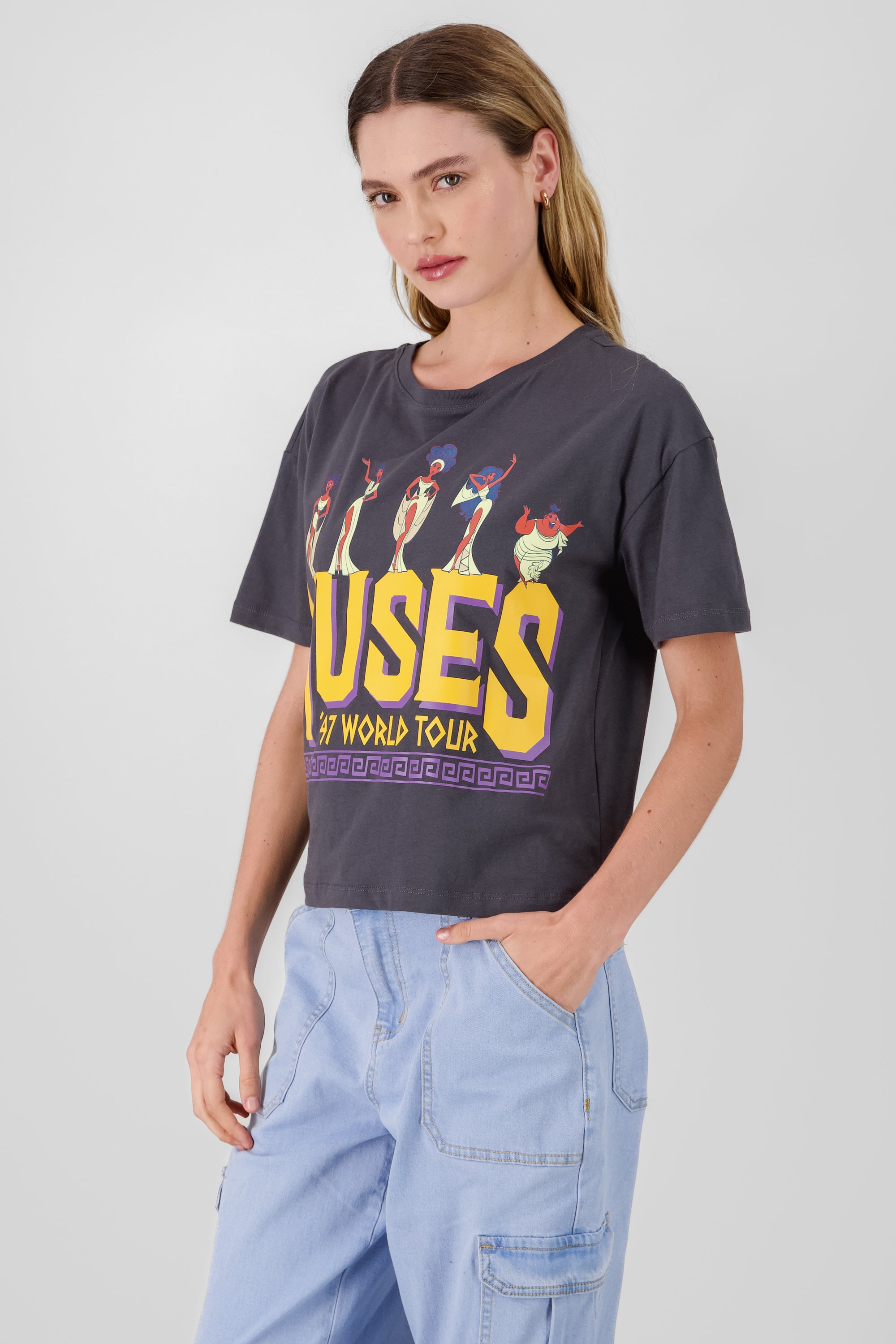 Playera over musas hercules GRIS OBSCURO