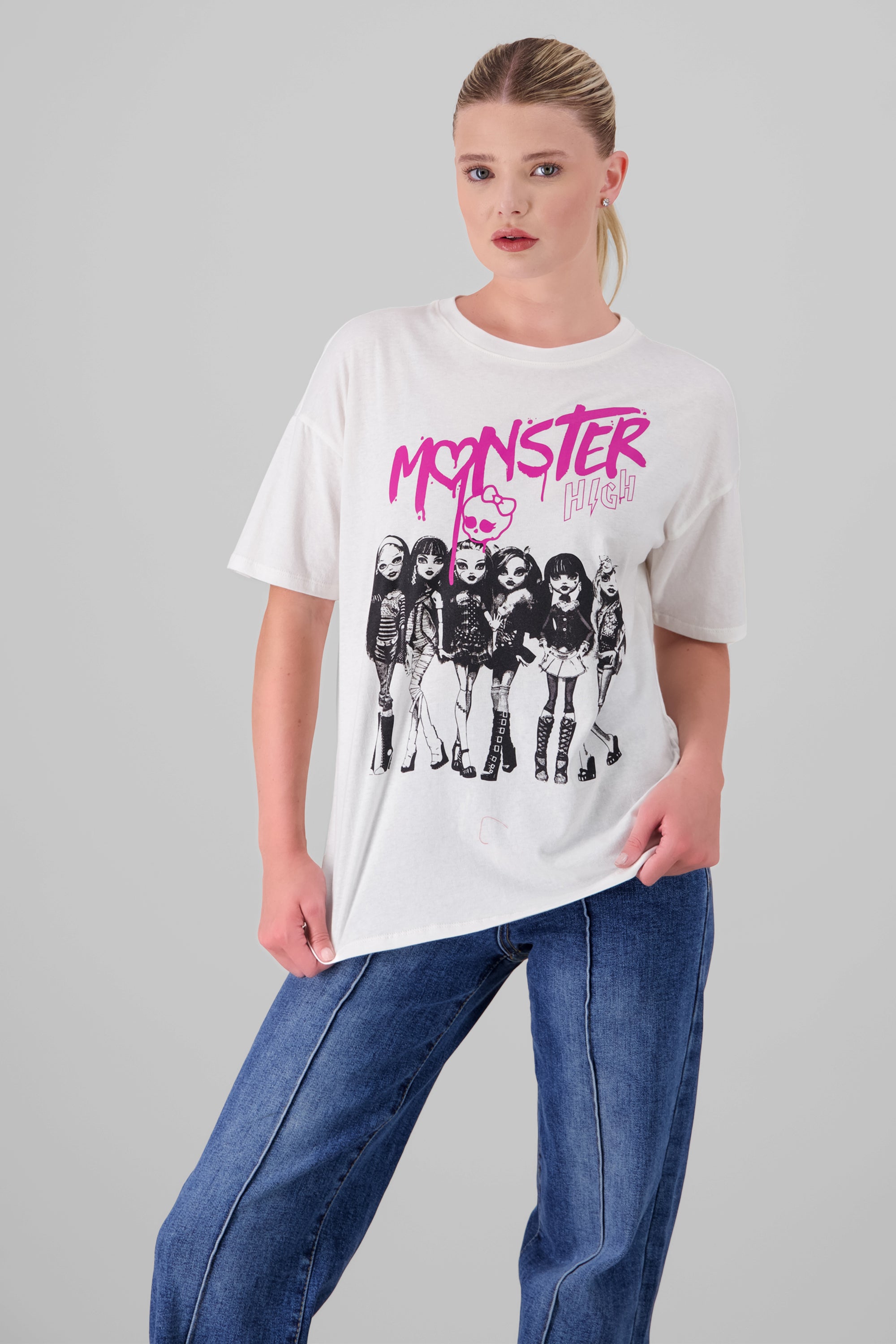 Playera over monster high BLANCO