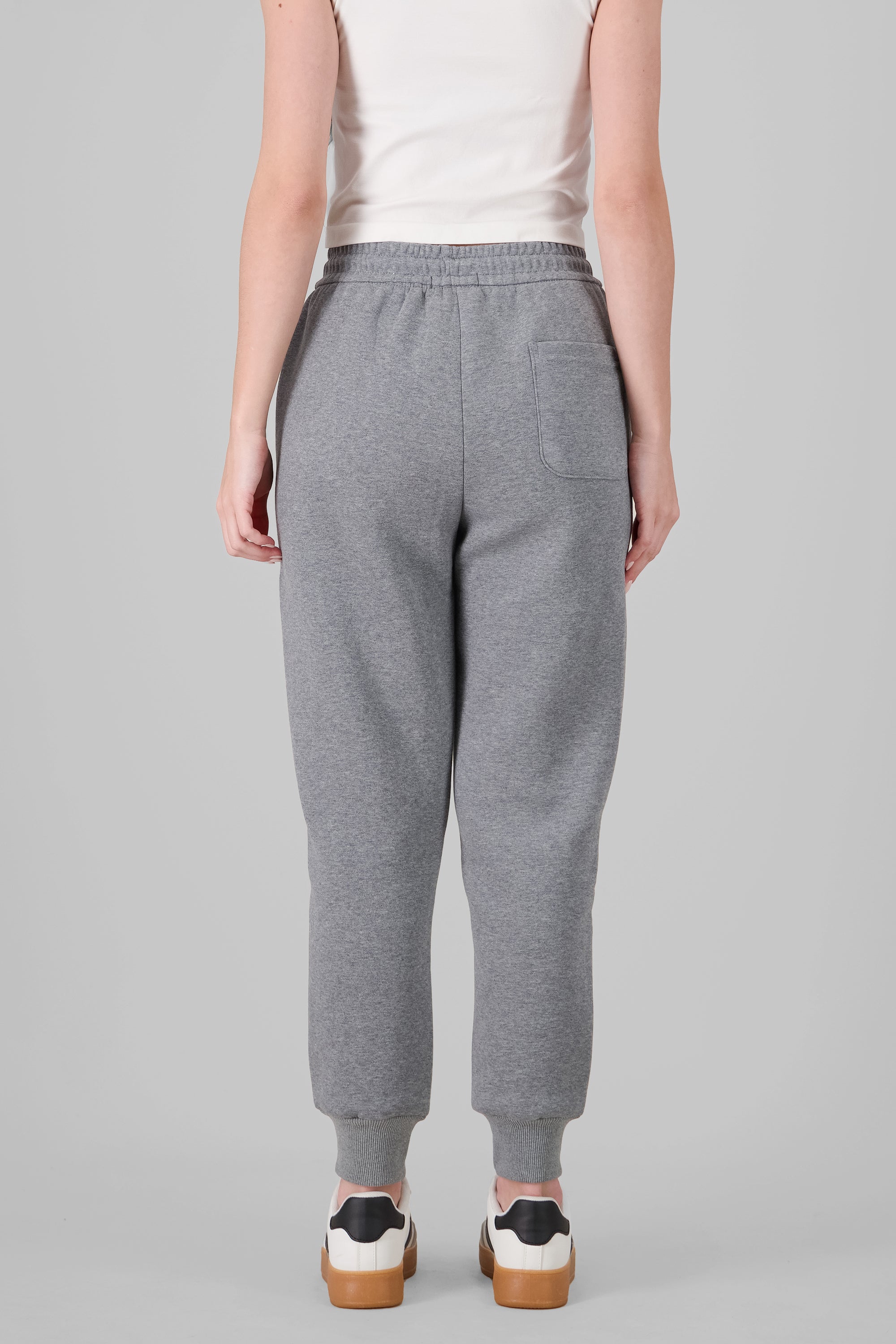 Pants con peluche joggers lisos GRIS CLARO