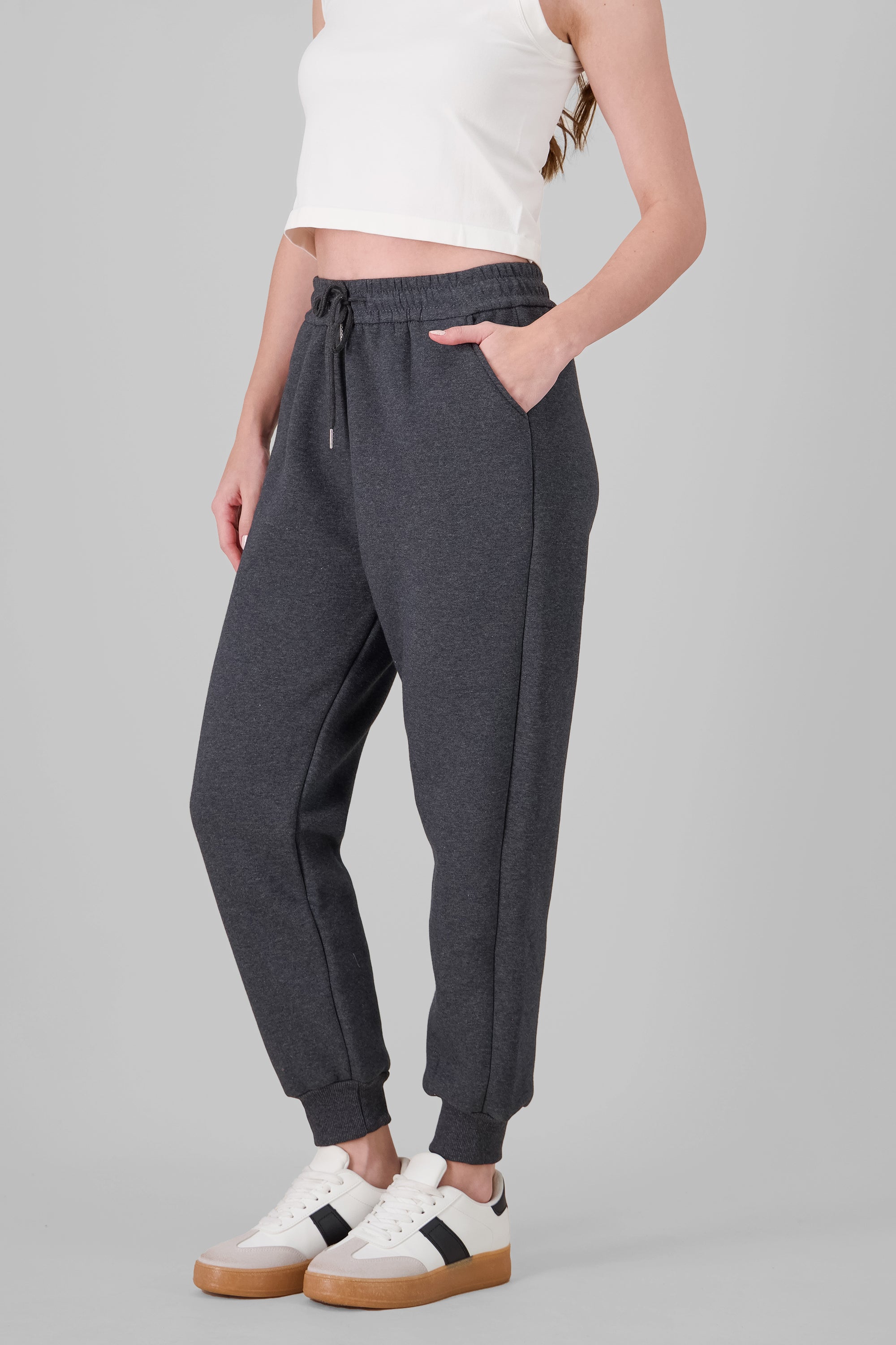 Pants con peluche joggers lisos GRIS JASPE