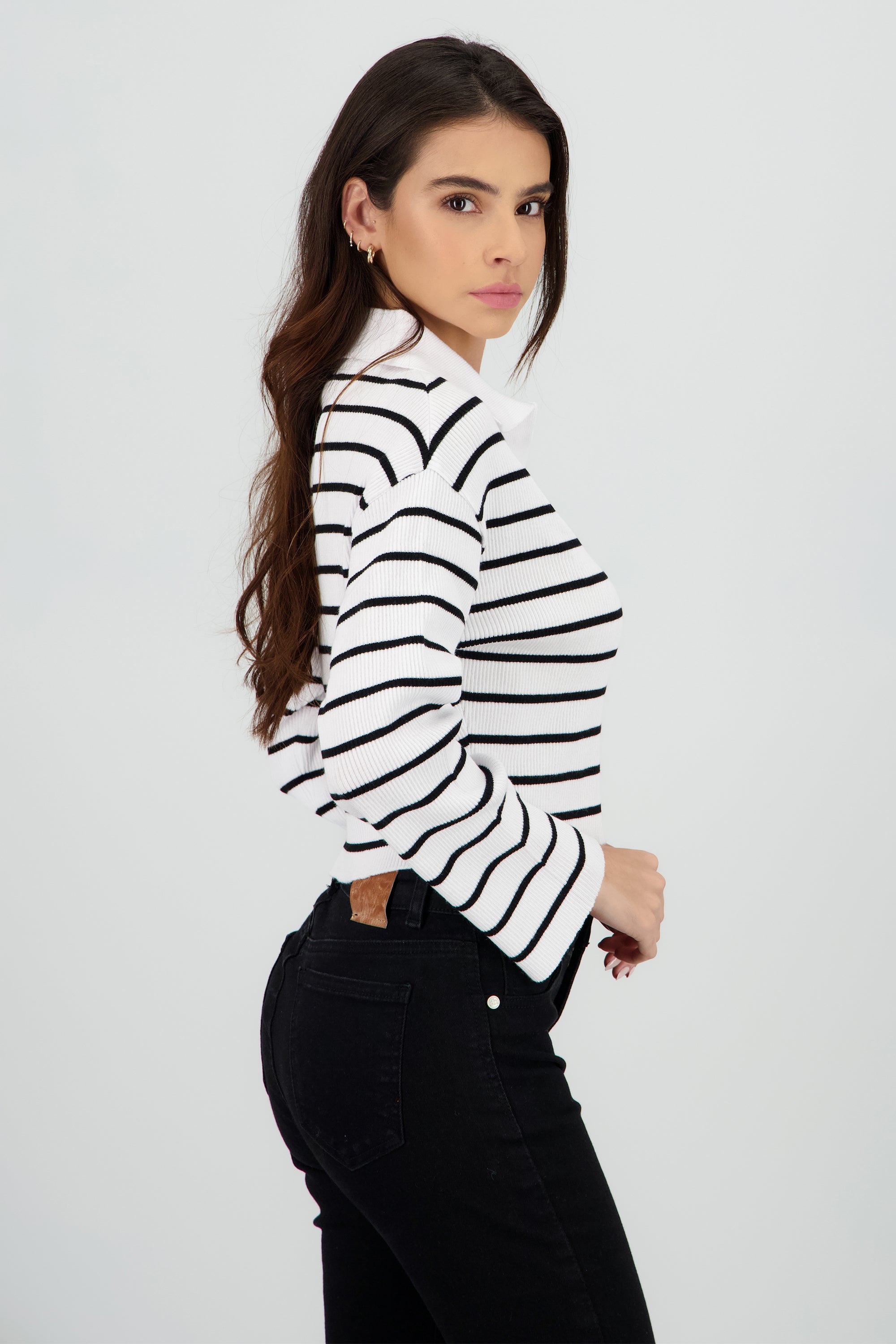 Sueter tejido cuello polo rayas