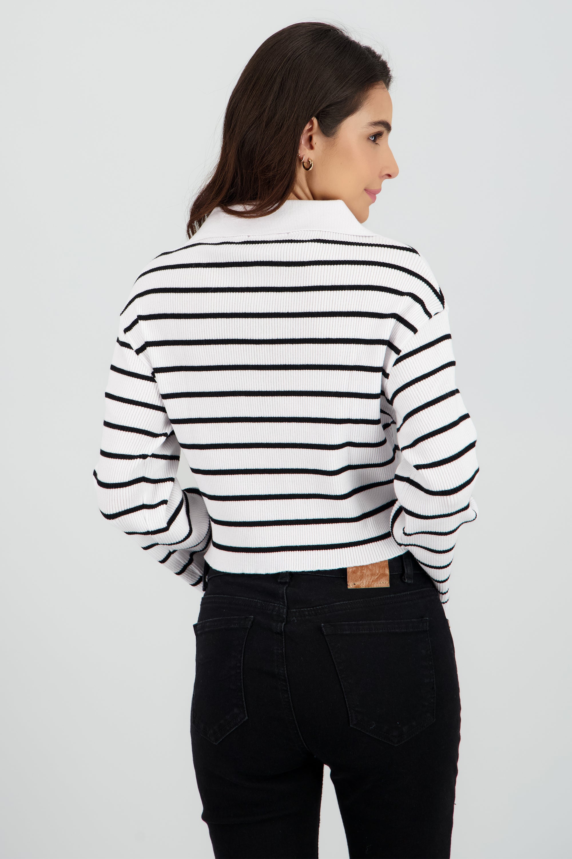 Sueter tejido cuello polo rayas