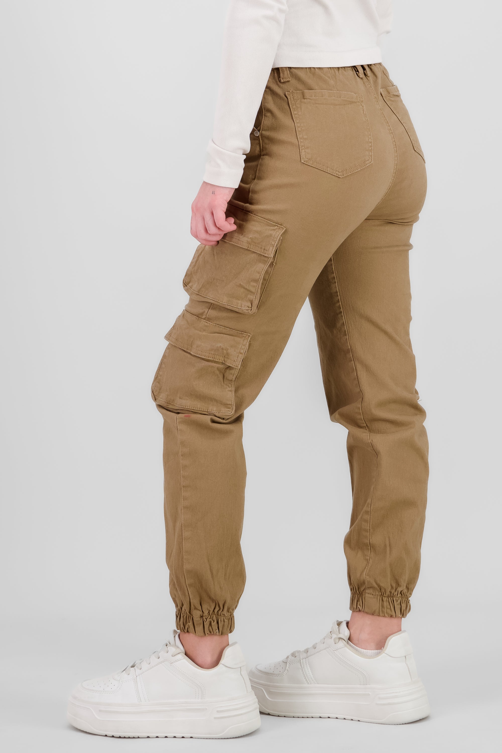 Jeans cargo monocolor CAMELLO