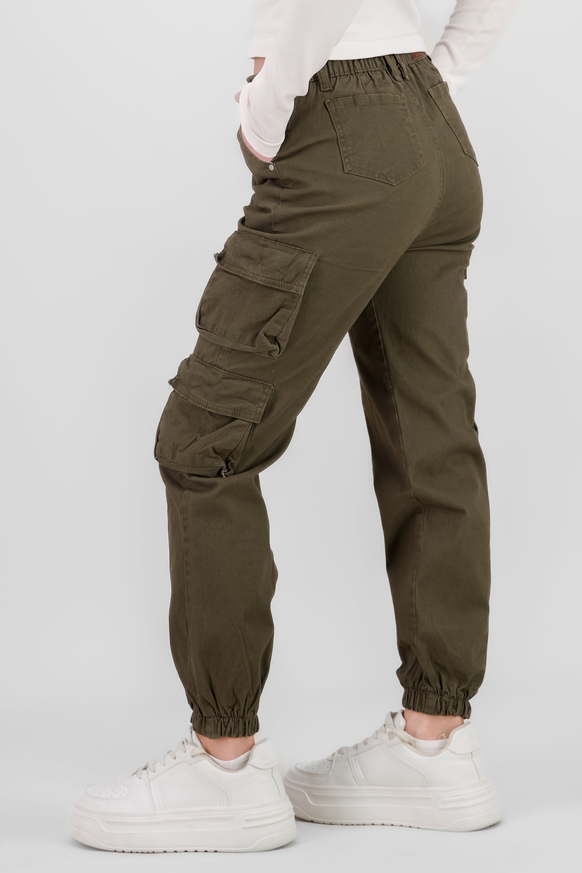 Jeans cargo monocolor VERDE CAZADOR