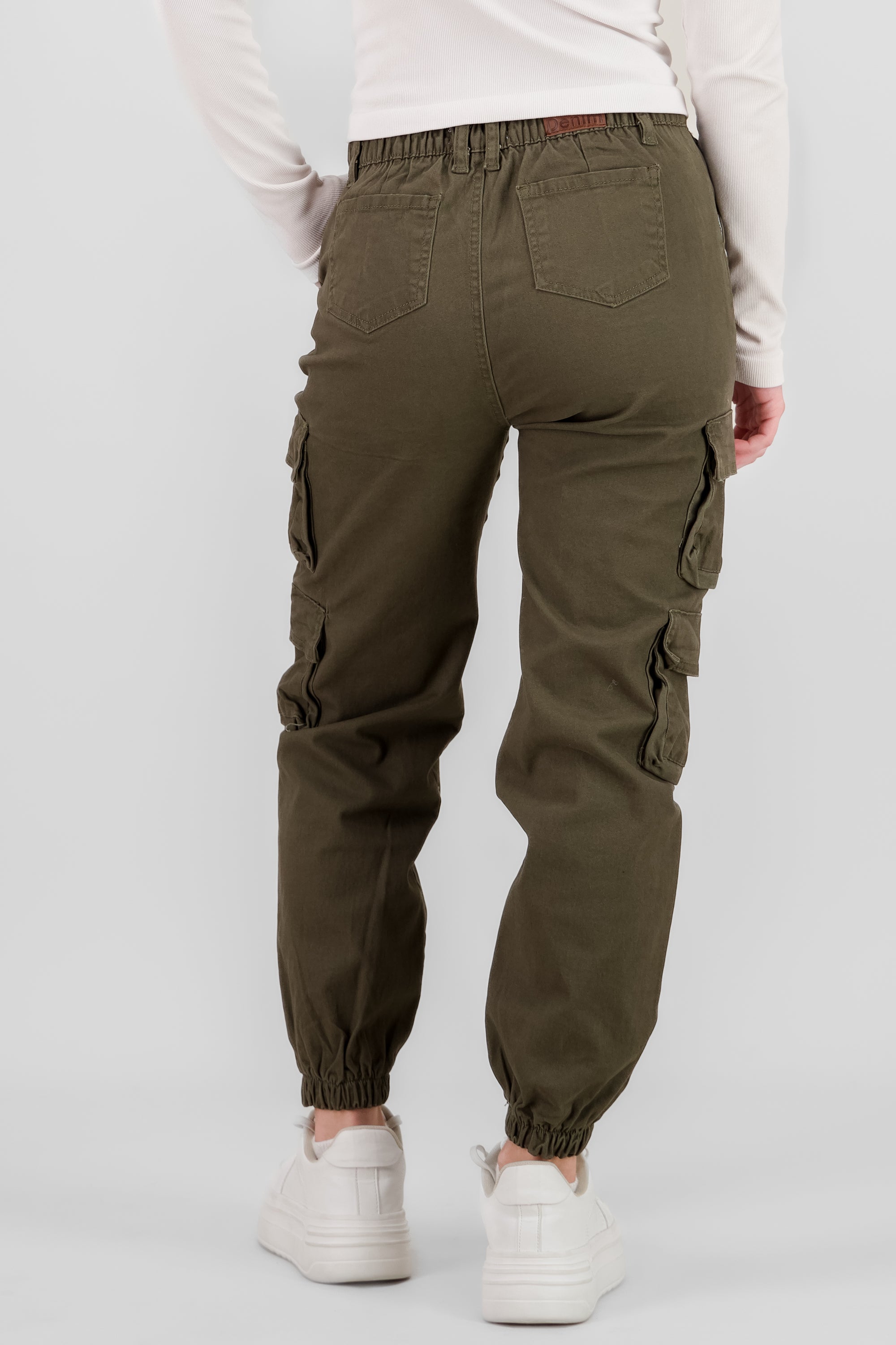 Jeans cargo monocolor VERDE CAZADOR