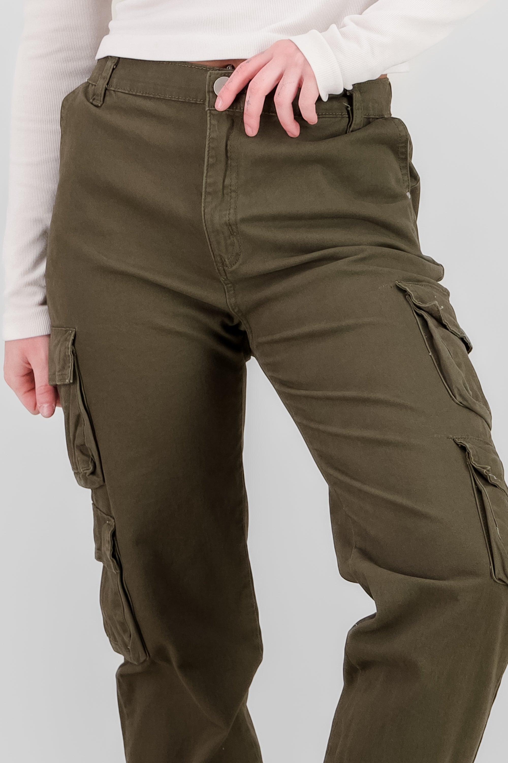 Jeans cargo monocolor VERDE CAZADOR