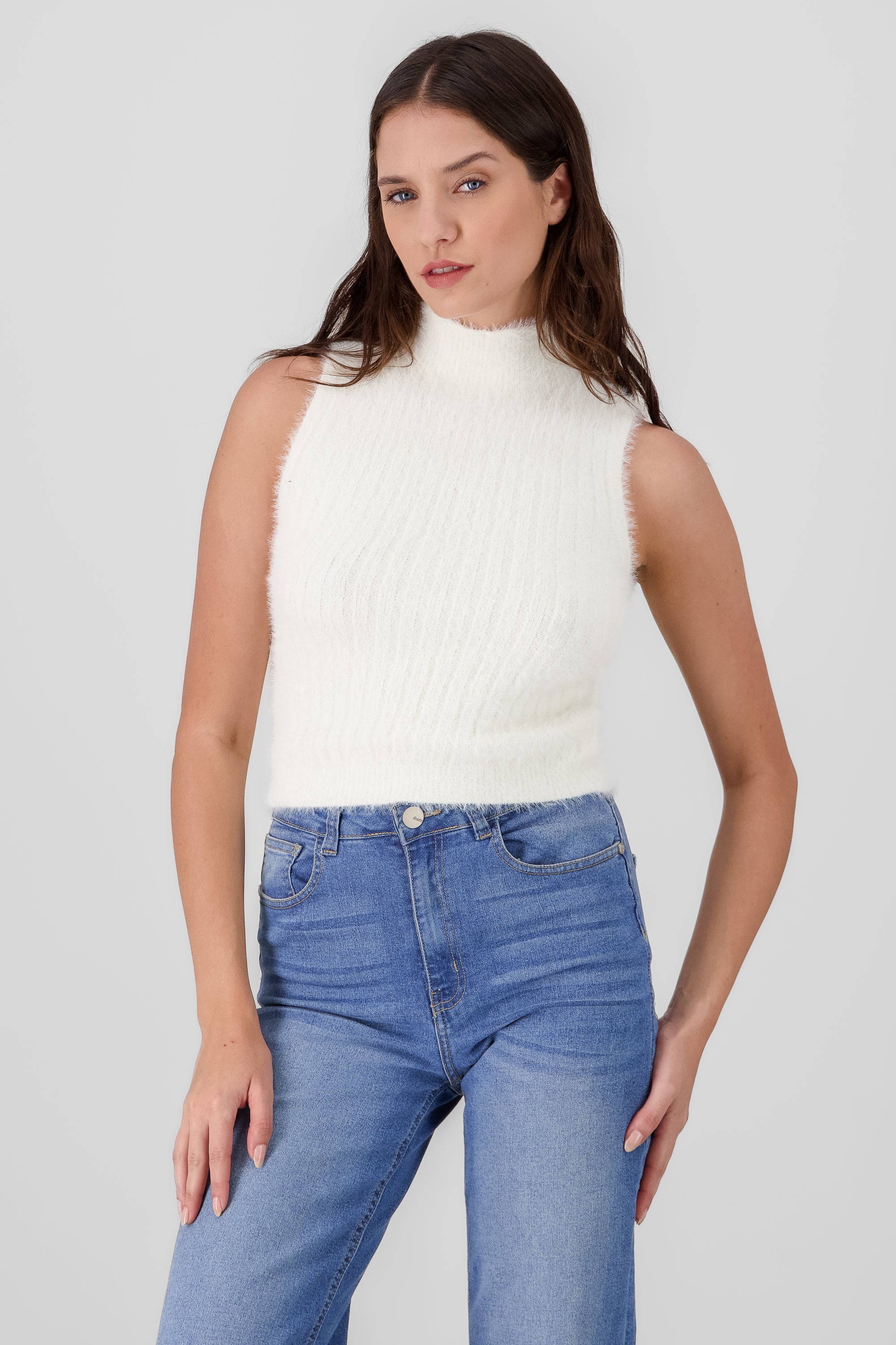 Top cuello alto peludo BLANCO