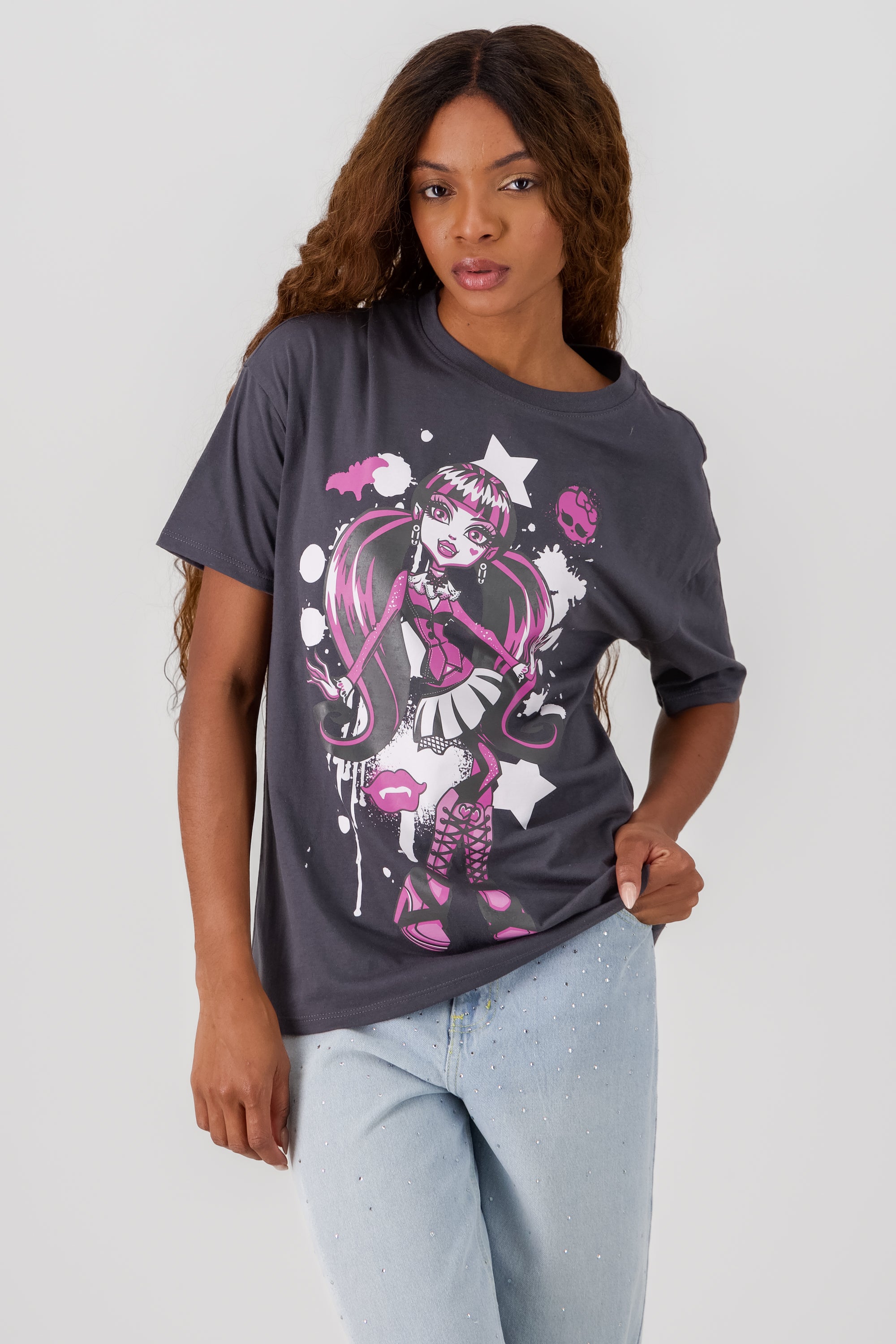 Playera draculaura desgaste GRIS OBSCURO