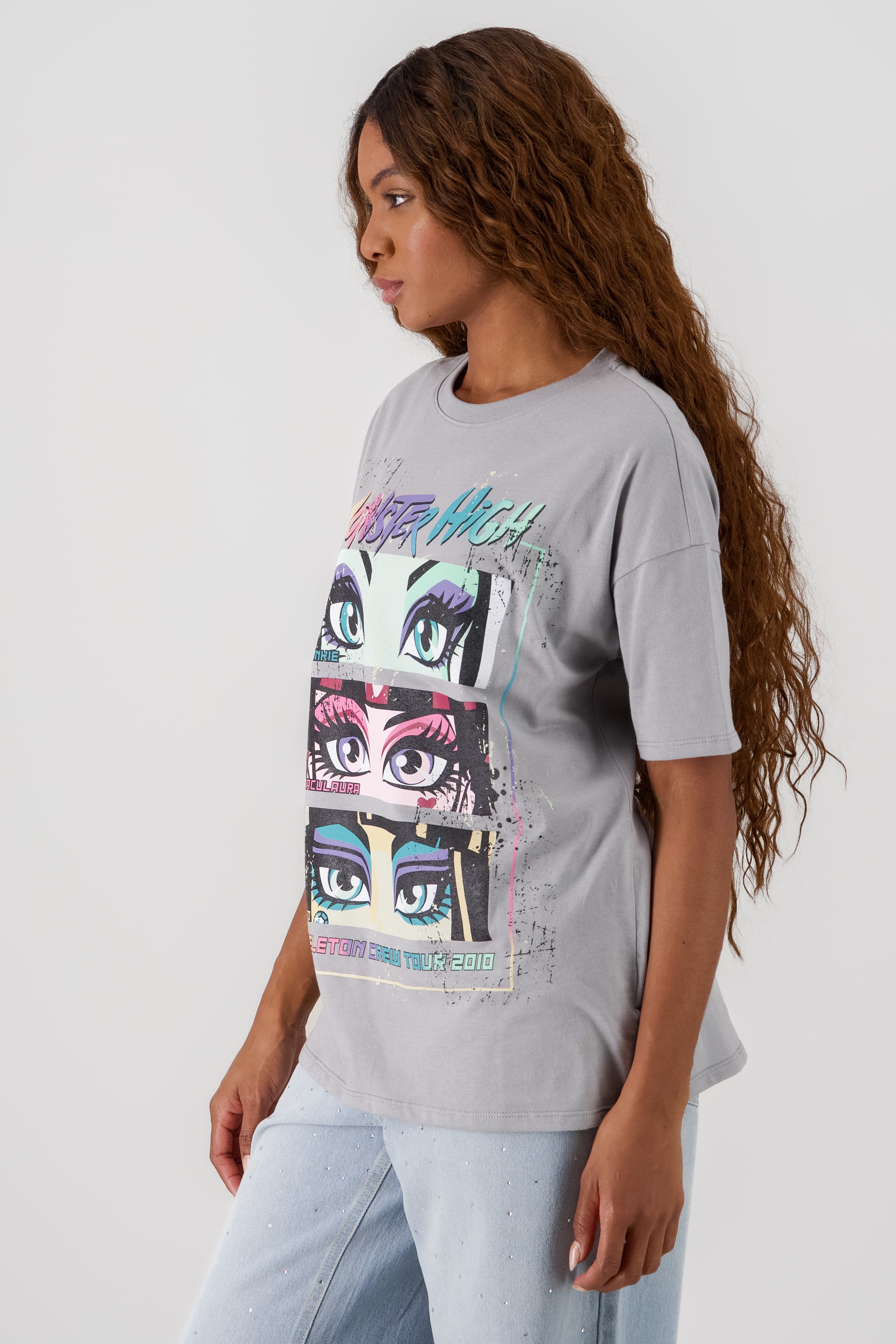 Playera over ojo monster high GRIS