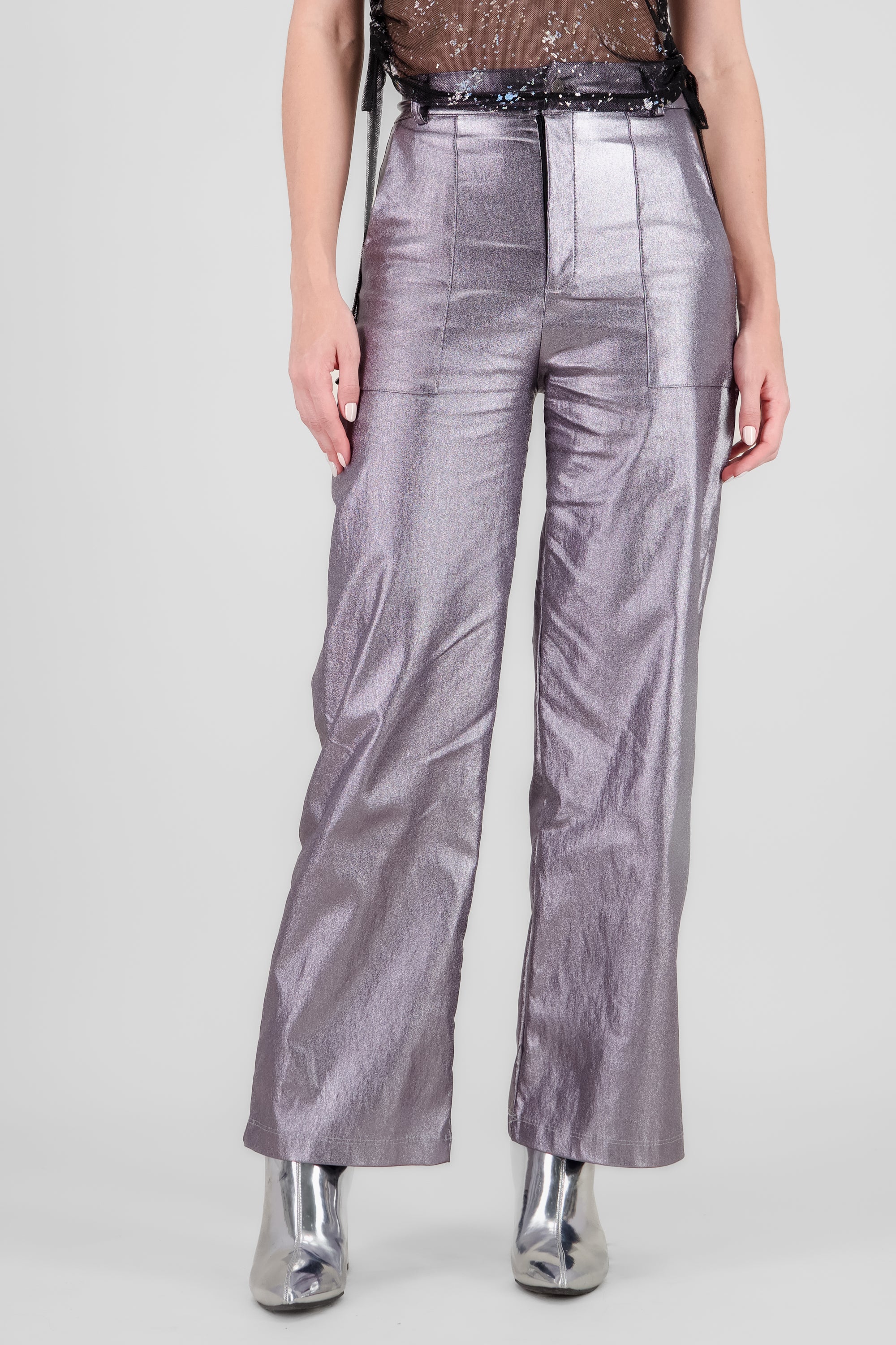 Pantalon amplio metalico detalle bolsas PLATA