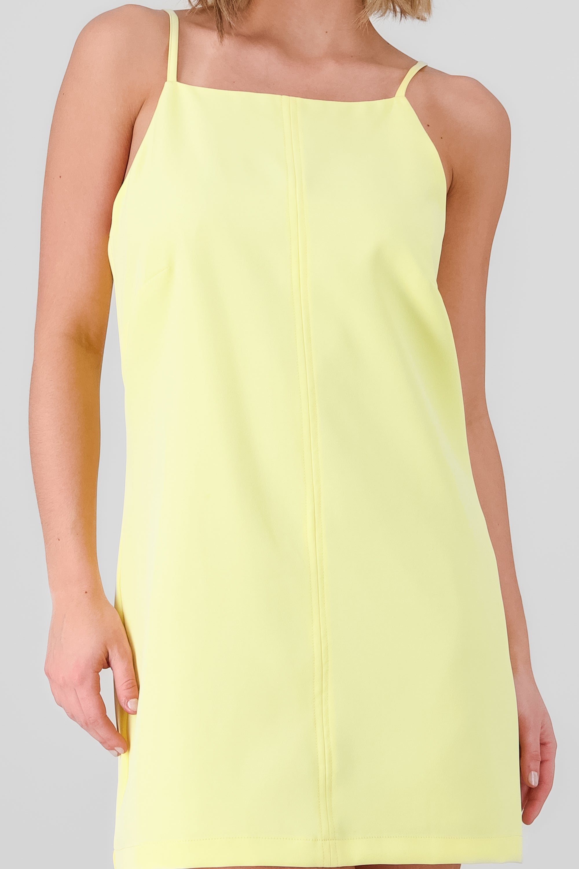 Vestido basico liso AMARILLO PASTEL