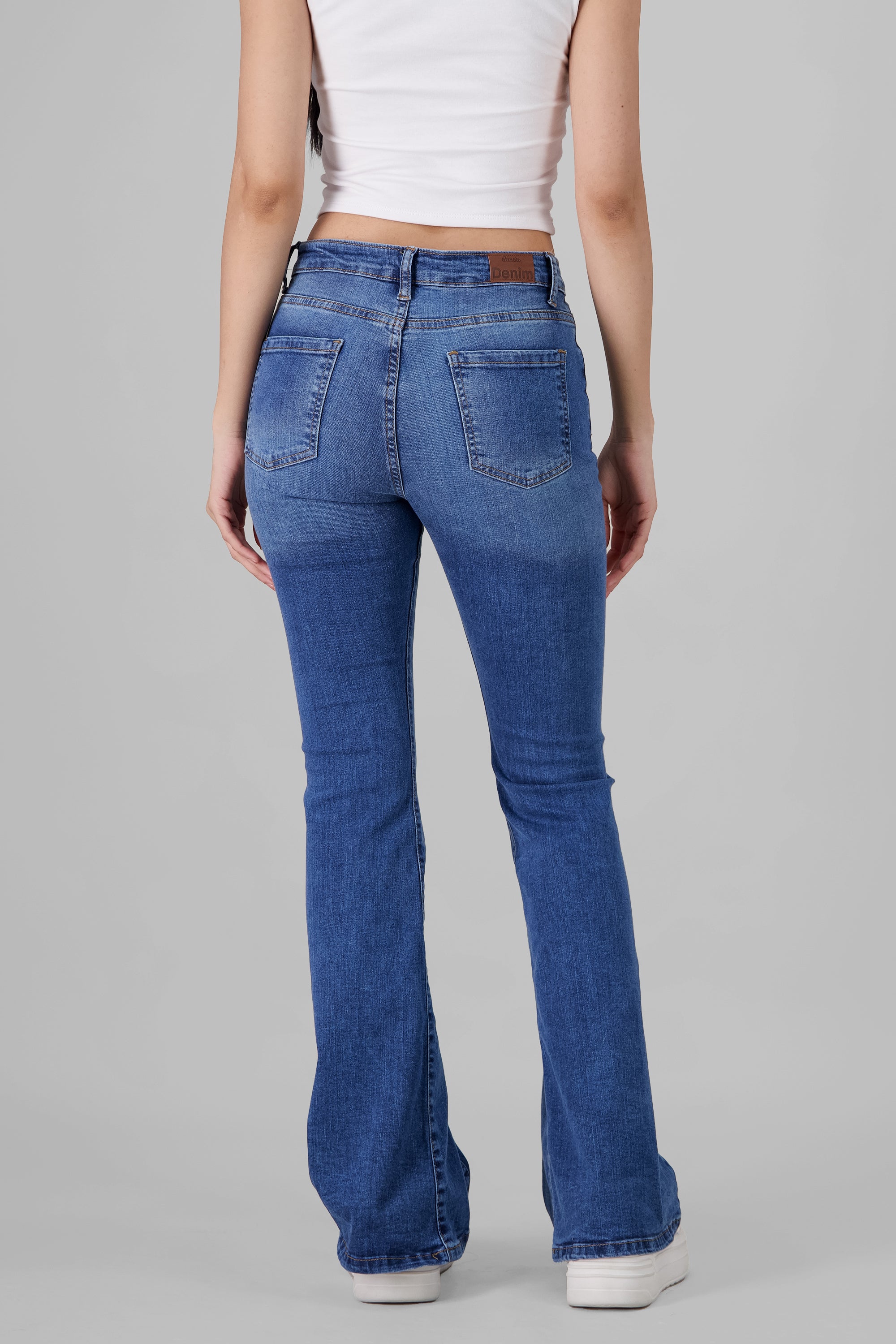 Jeans flare con cortes MEDIUM WASH