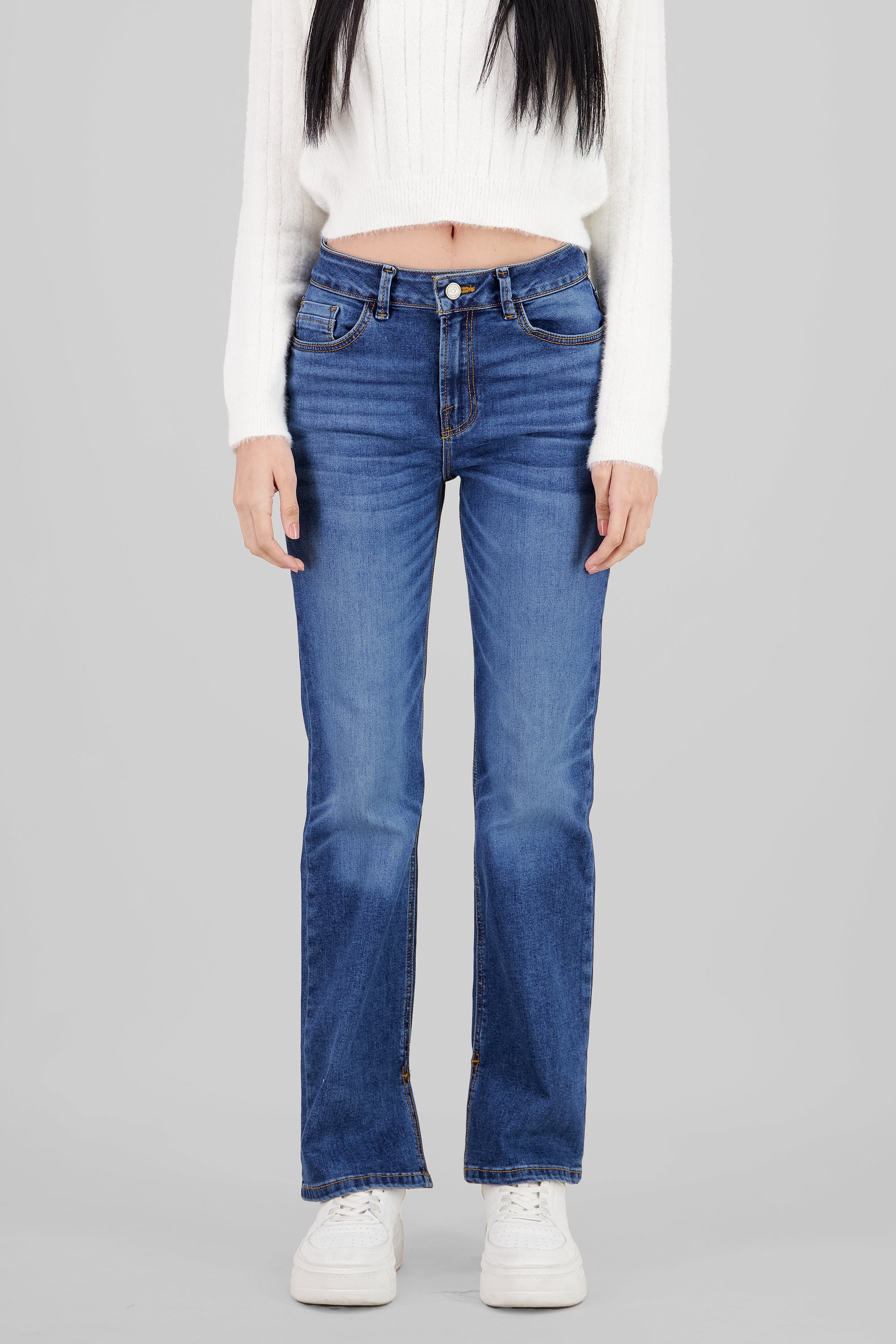 Jeans bootcut con abertura STONE