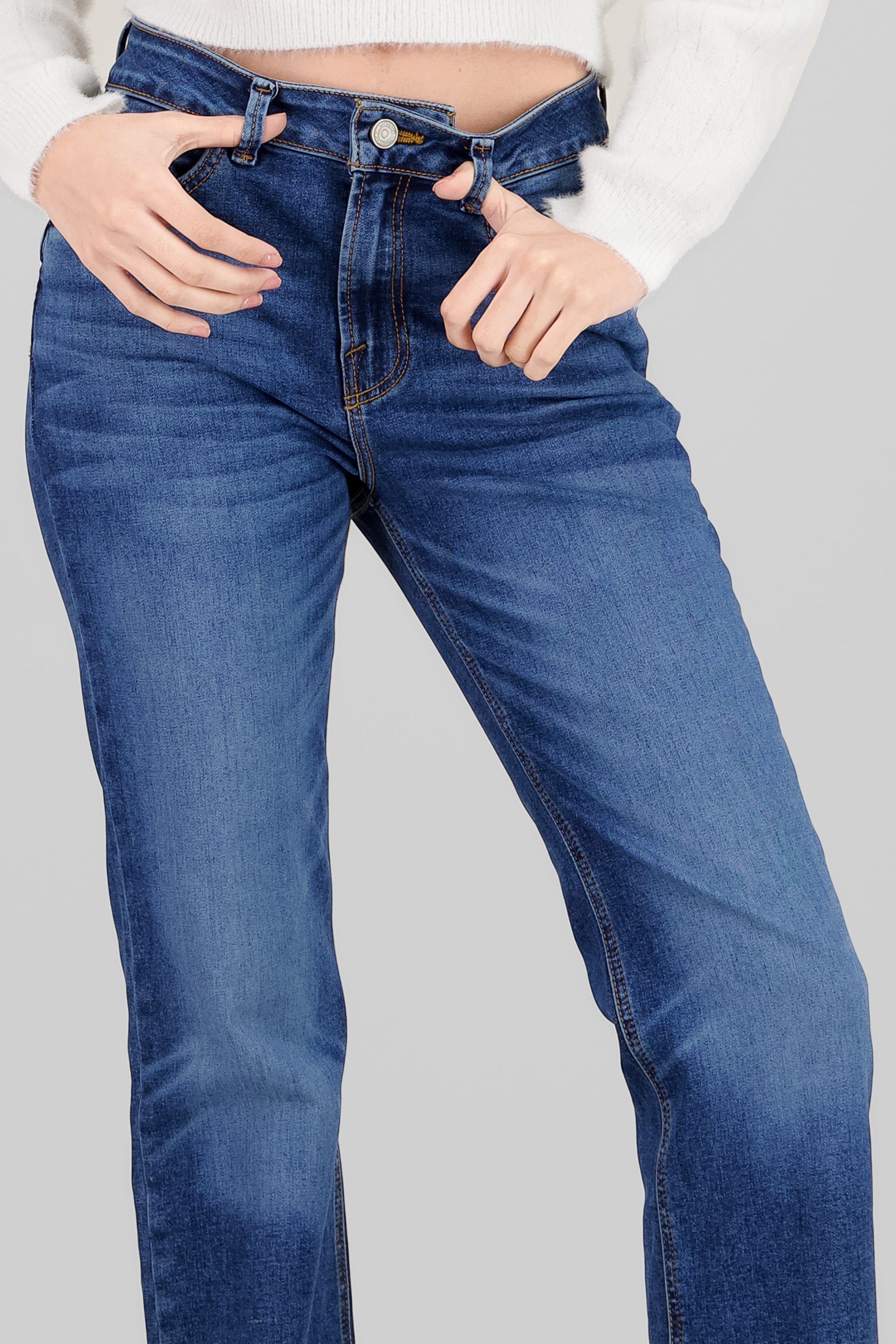 Jeans bootcut con abertura STONE