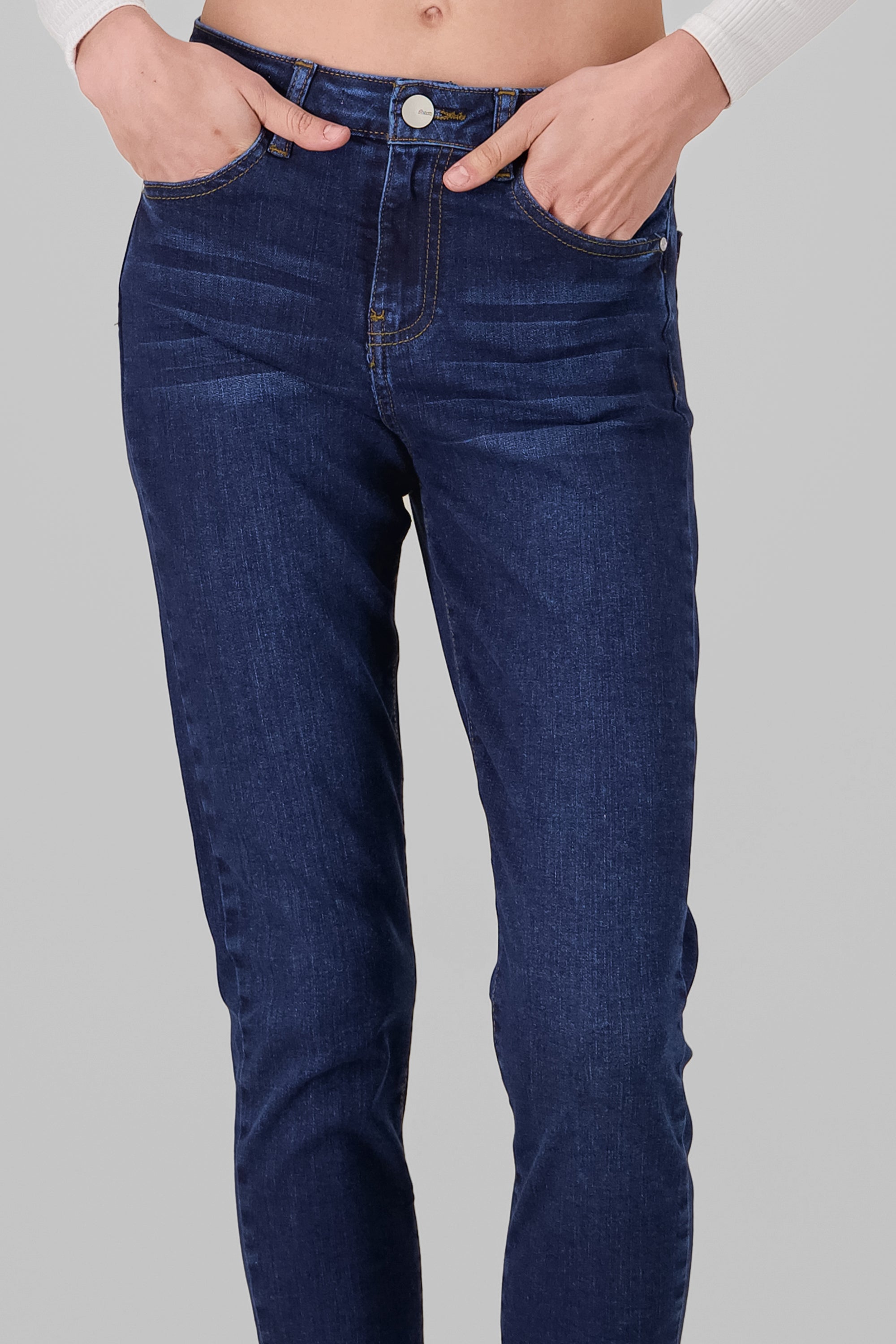 Jeans skinny basico DARK WASH