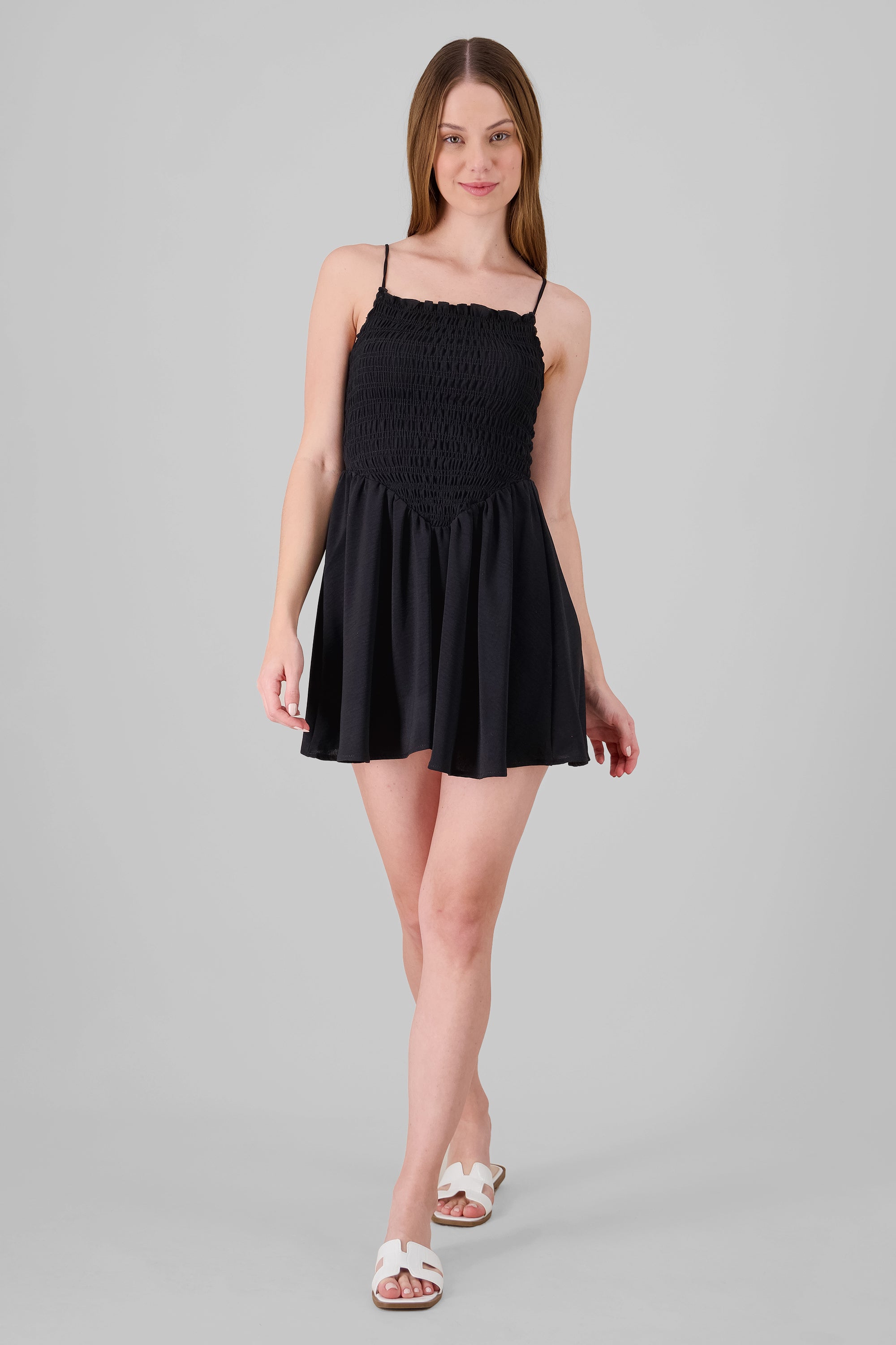 Vestido mini tirantes detalle smock NEGRO