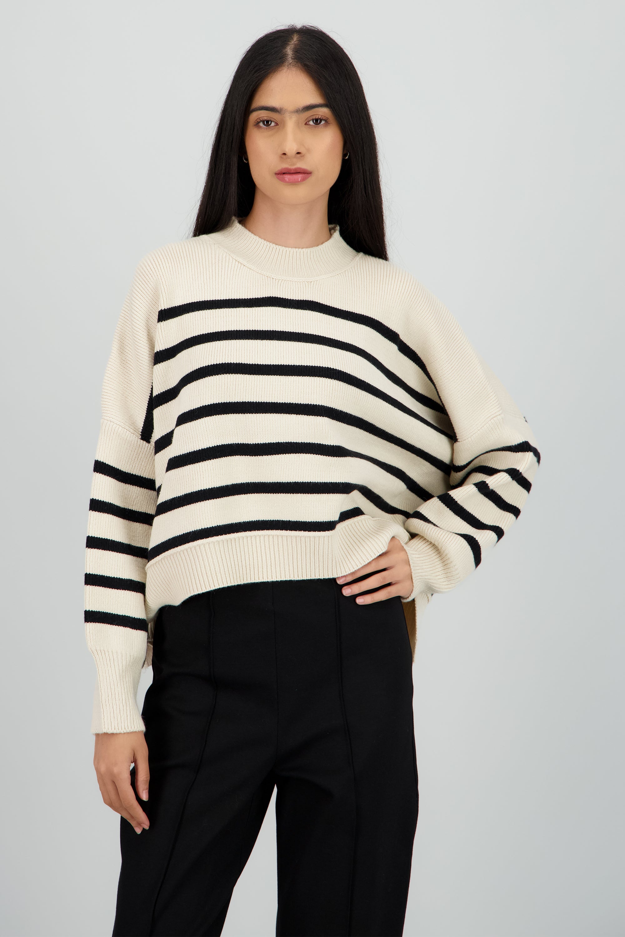 Sueter suave rayas CREMA