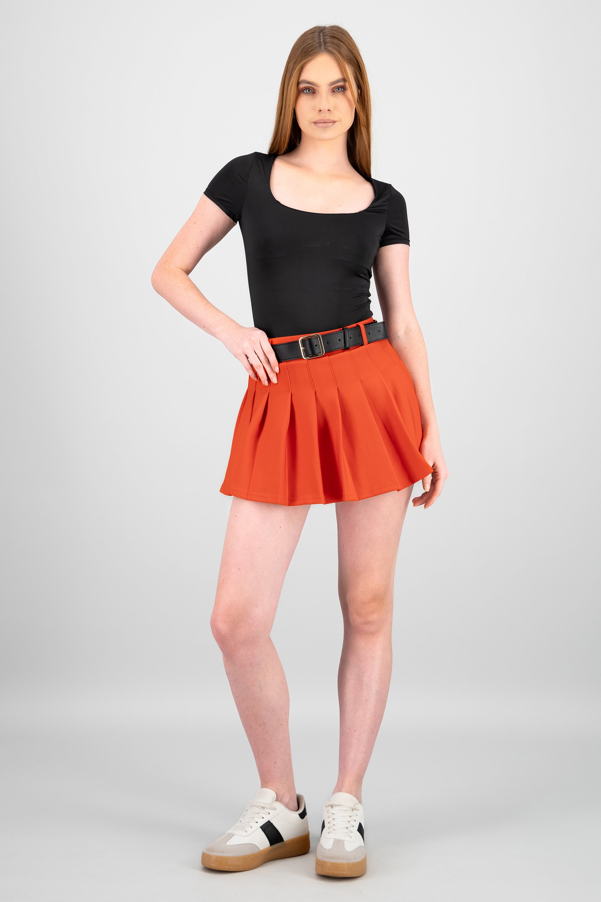 TOMATO RED