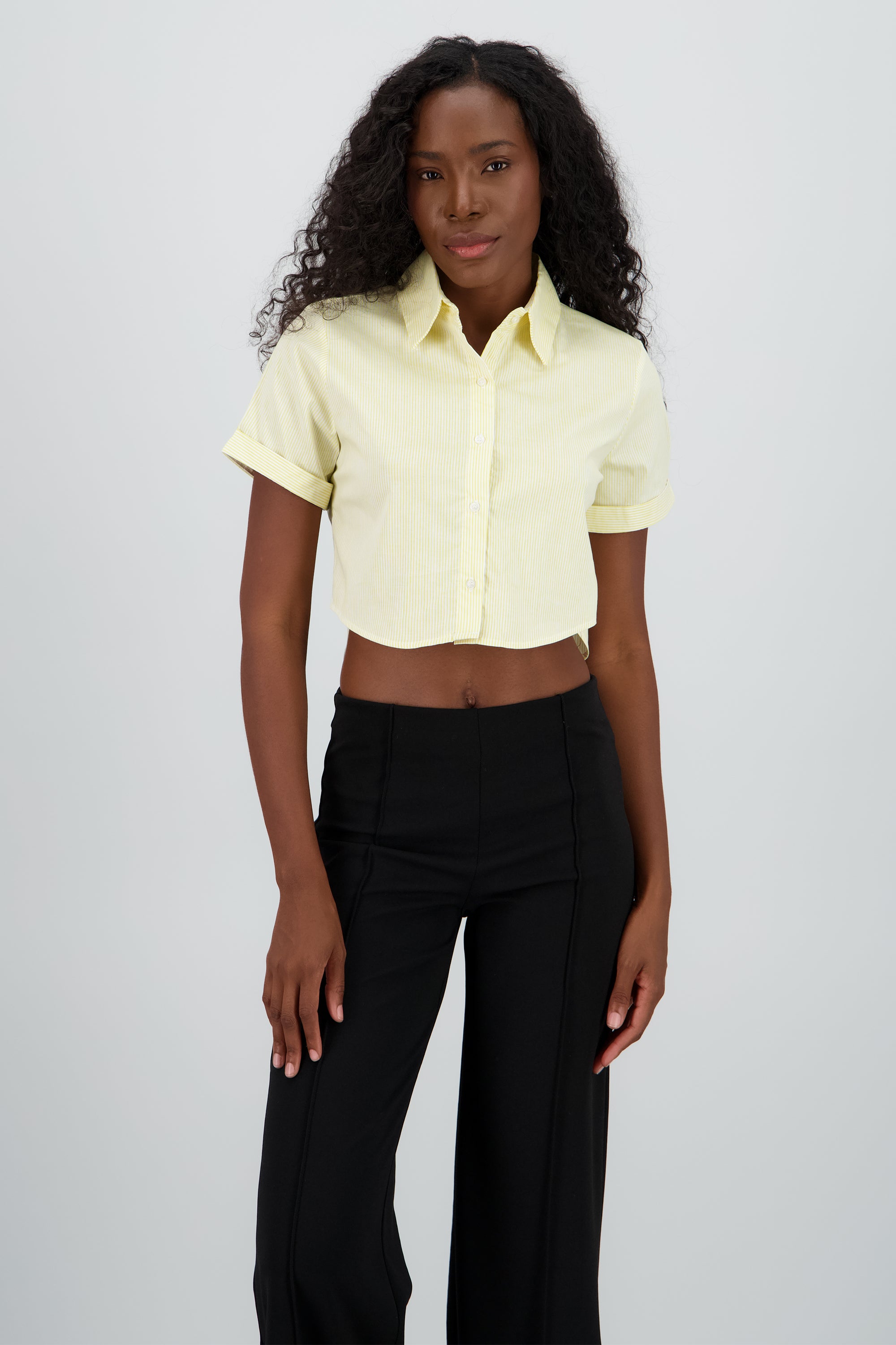 Camisa crop manga corta AMARILLO PASTEL